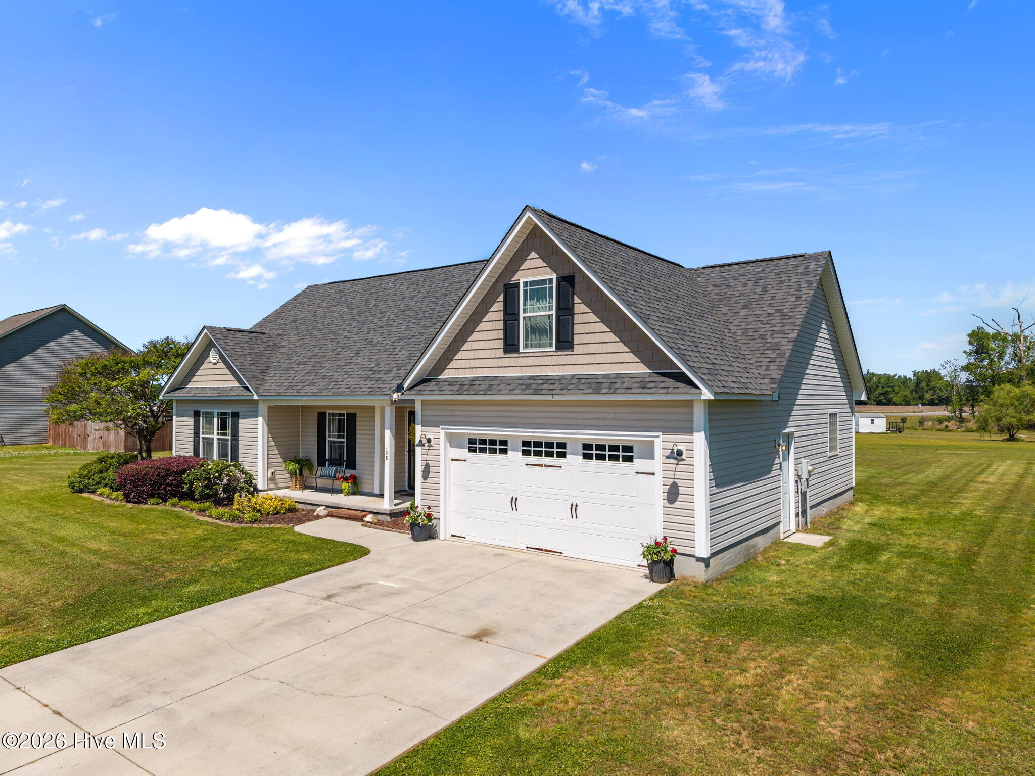 100567595 | Photo 39