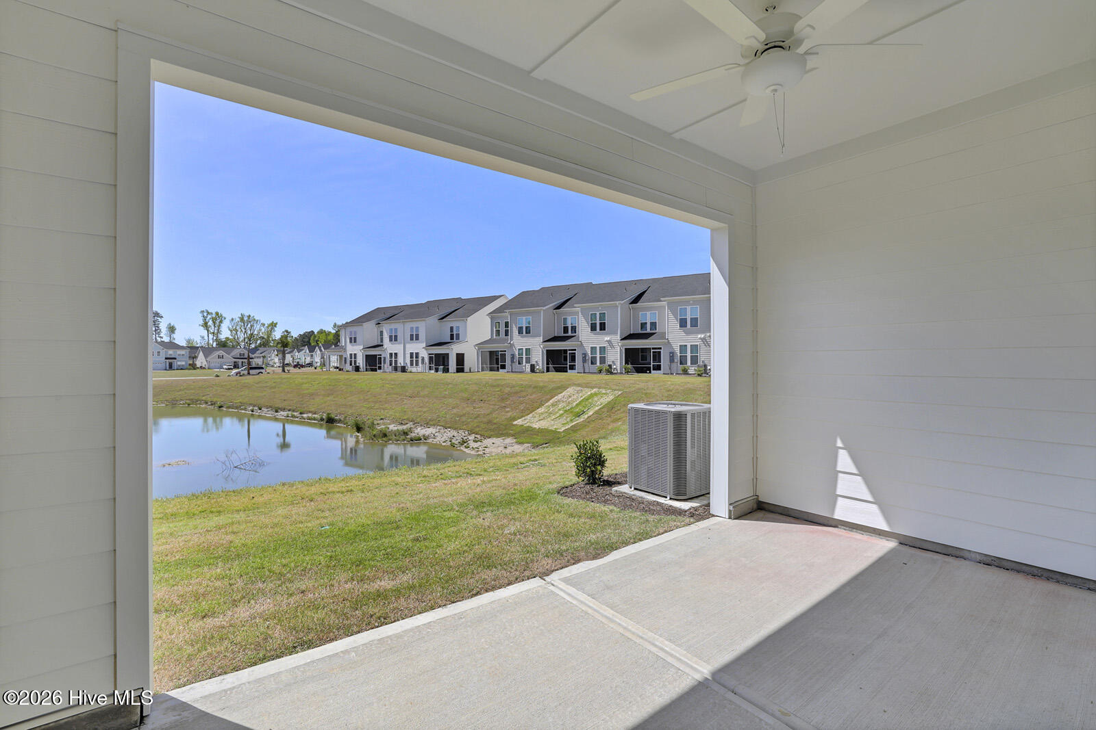 100538146 | Photo 26