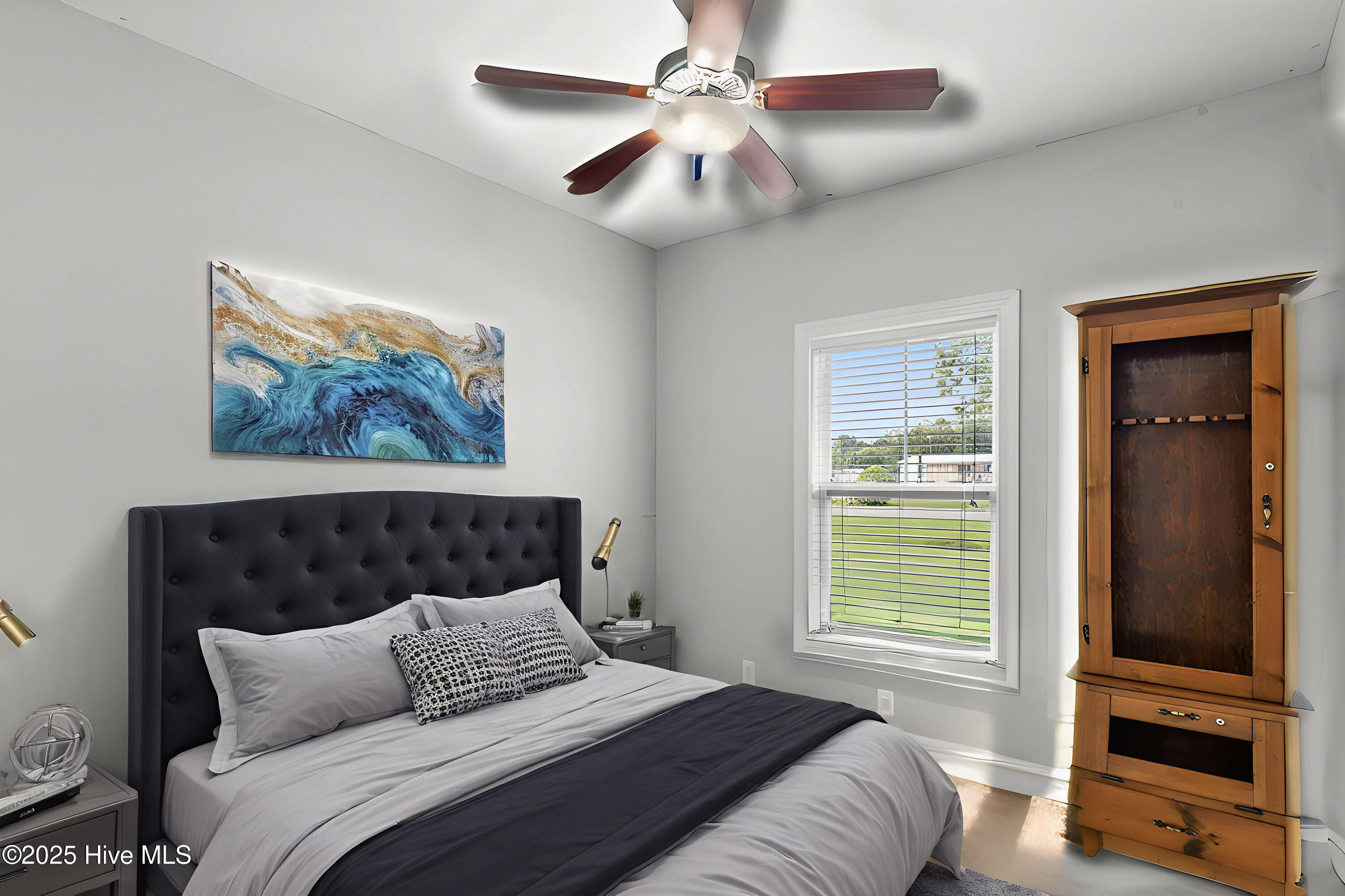 100530056 | Photo 21