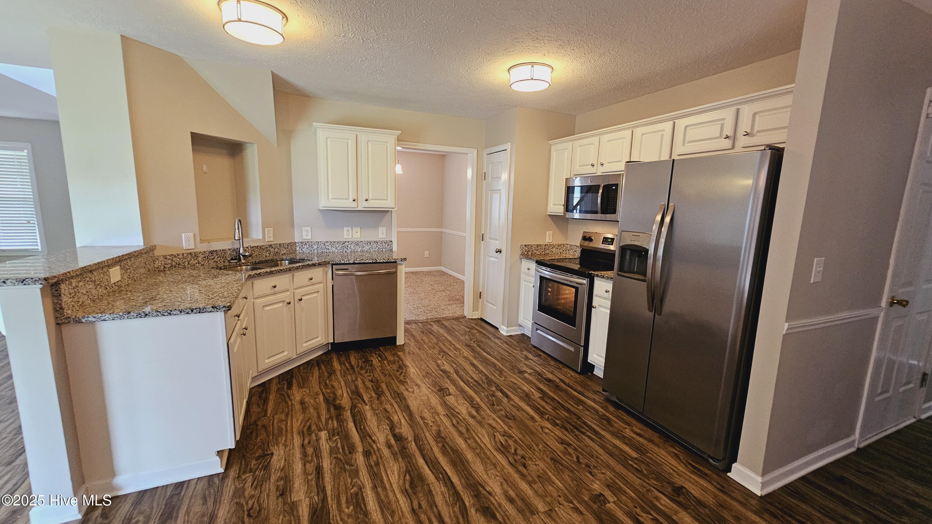 100565792 | Photo 10