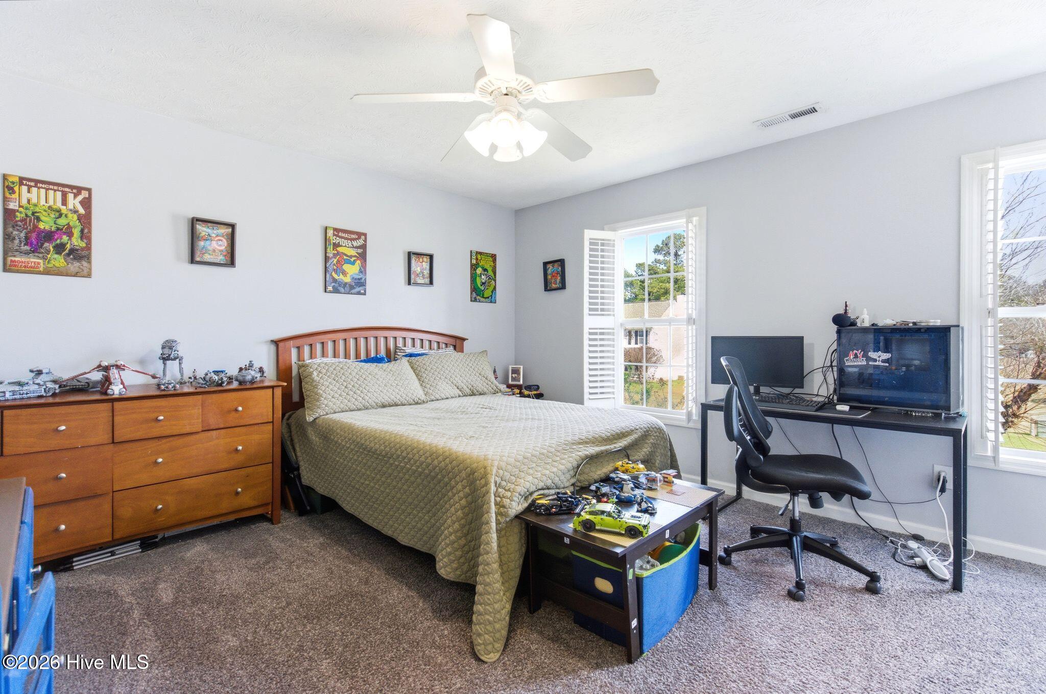 100561408 | Photo 41