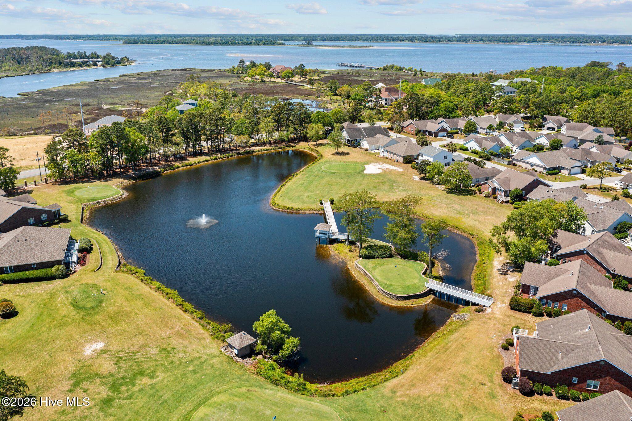 100587237 | Photo 36