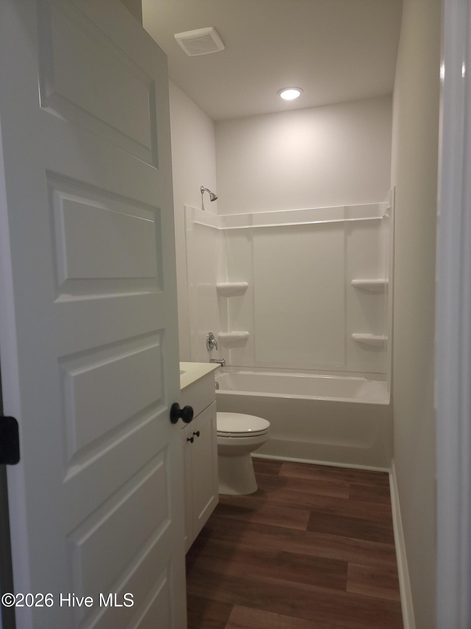 100559671 | Photo 16