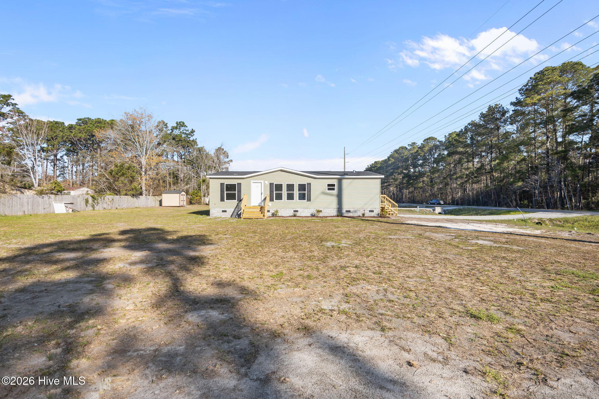 100561520 | Photo 41