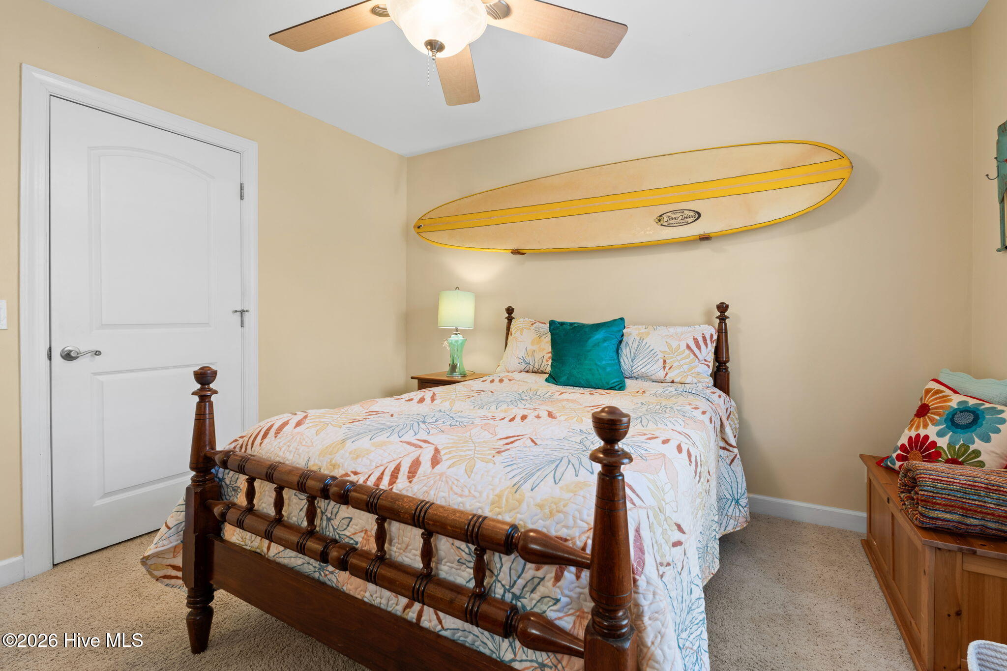 100567853 | Photo 28