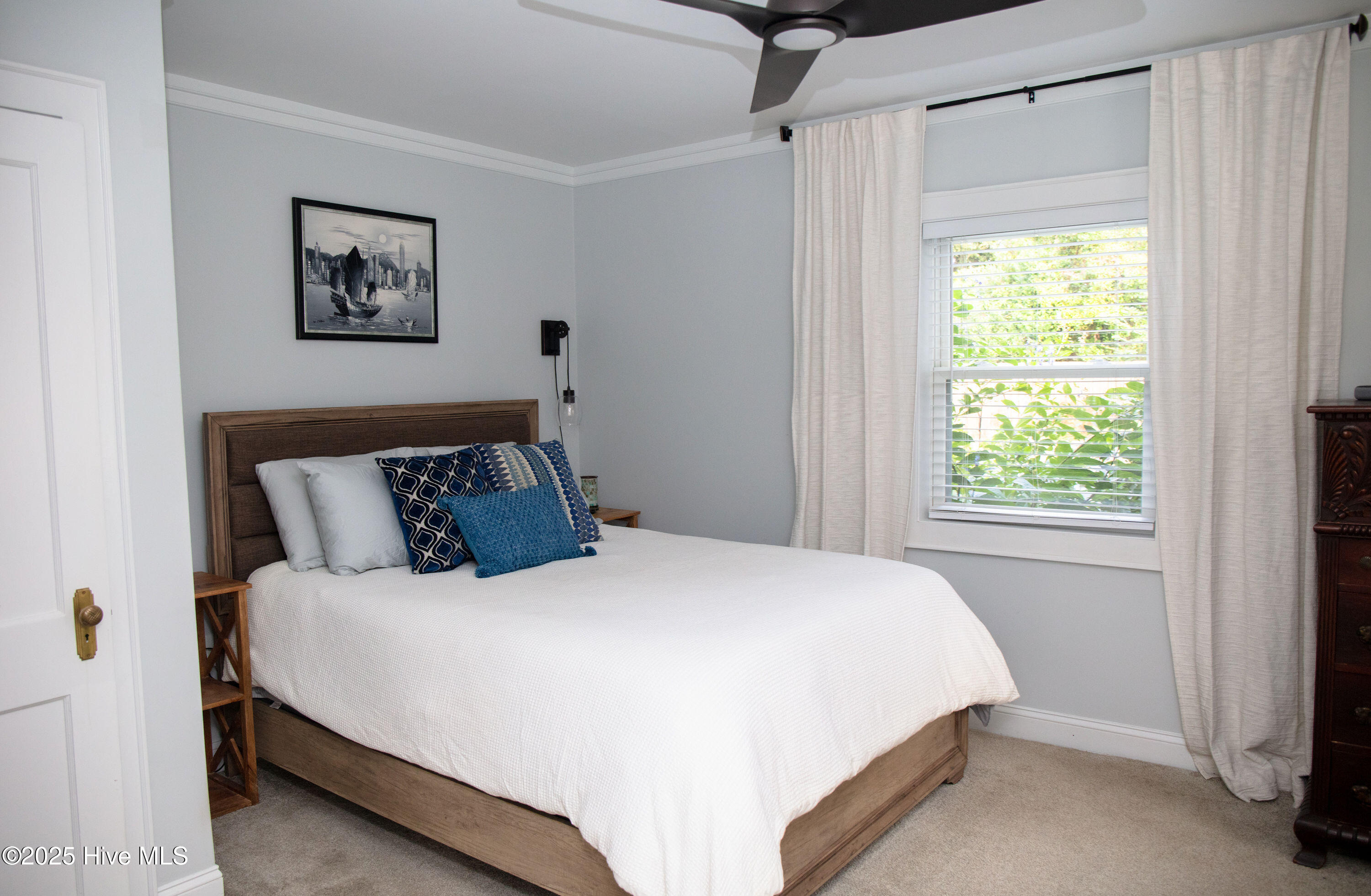 100541025 | Photo 42