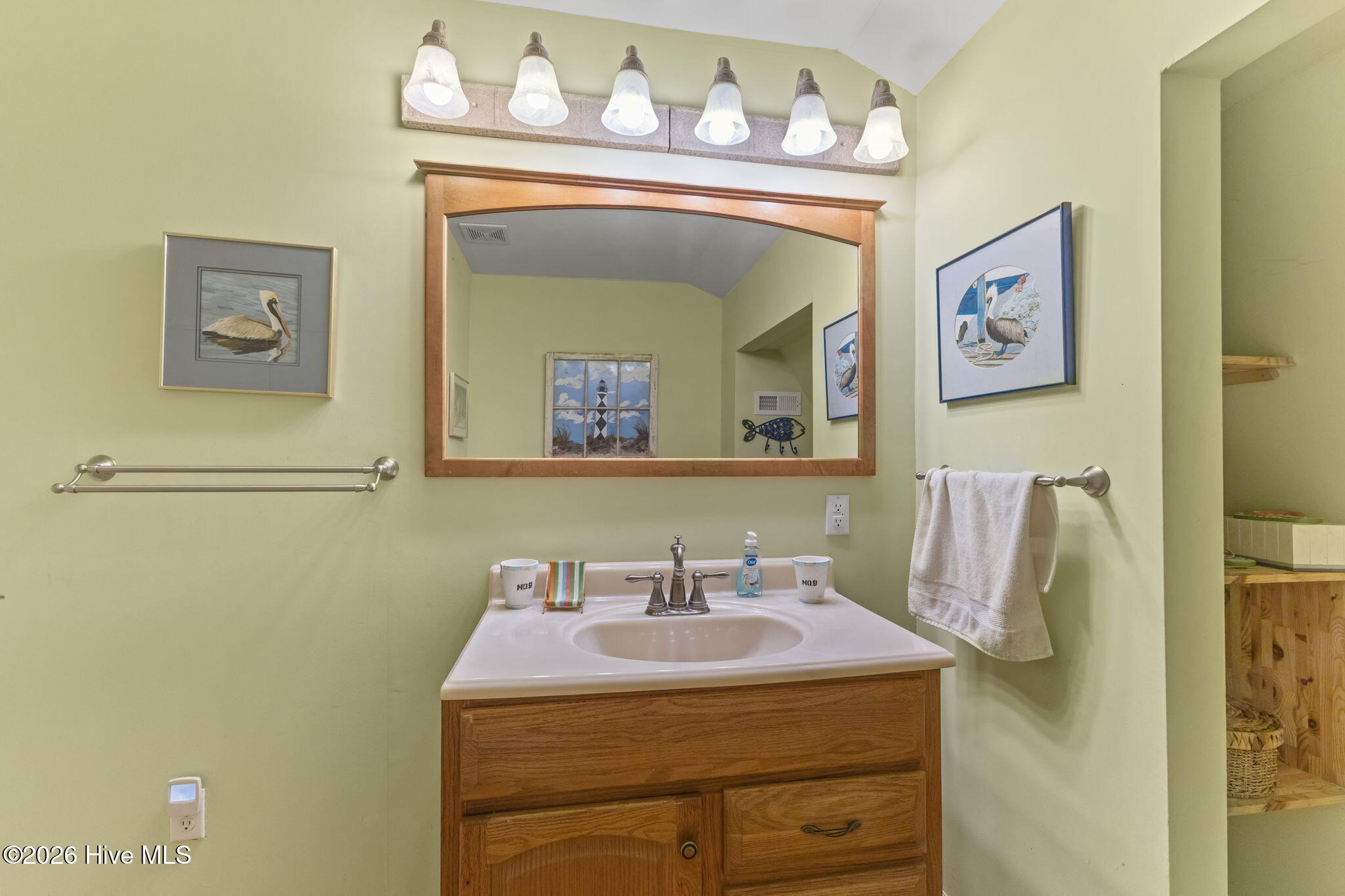 568 Seashore Drive,Atlantic