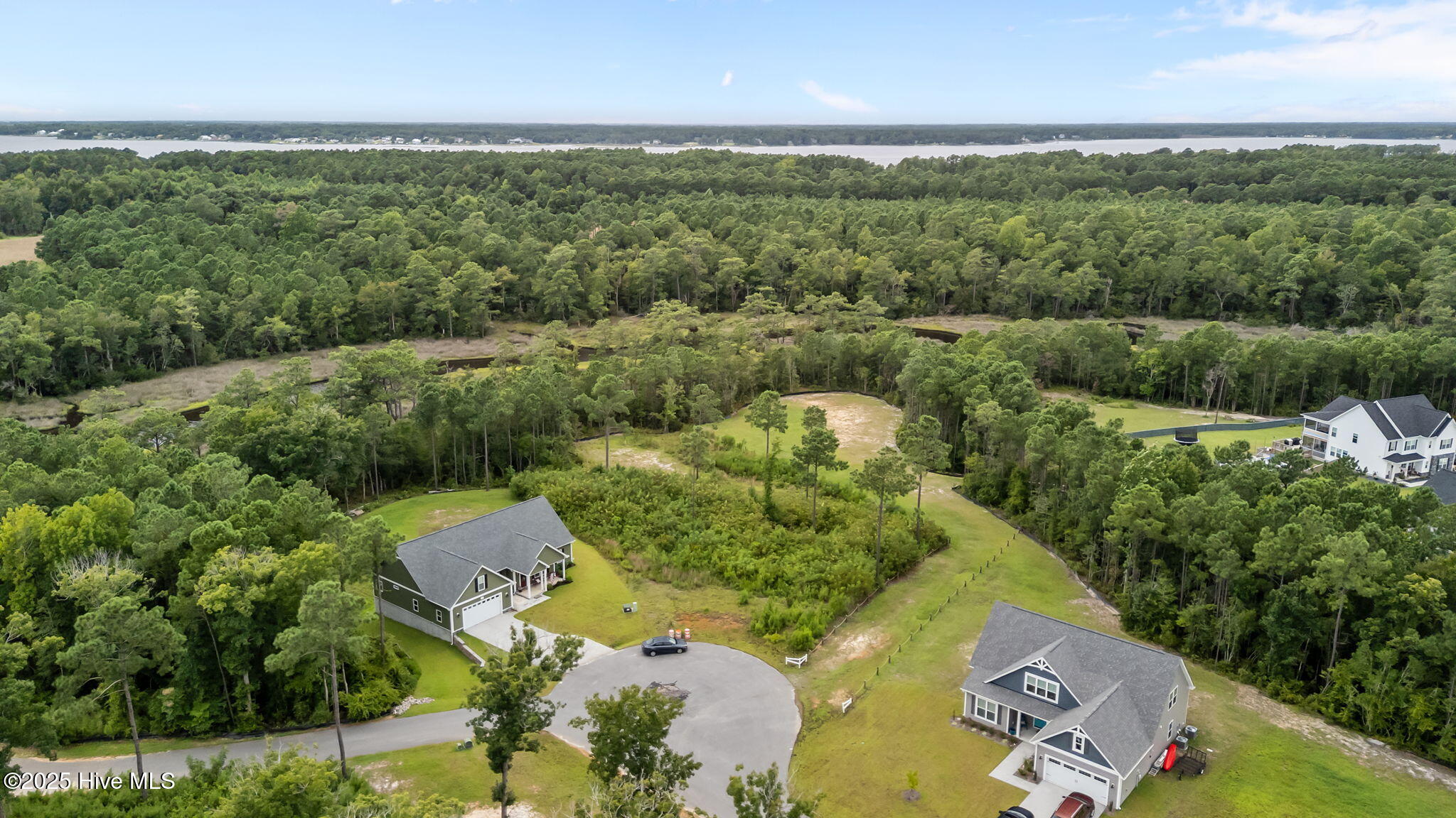 100524817 | Photo 32