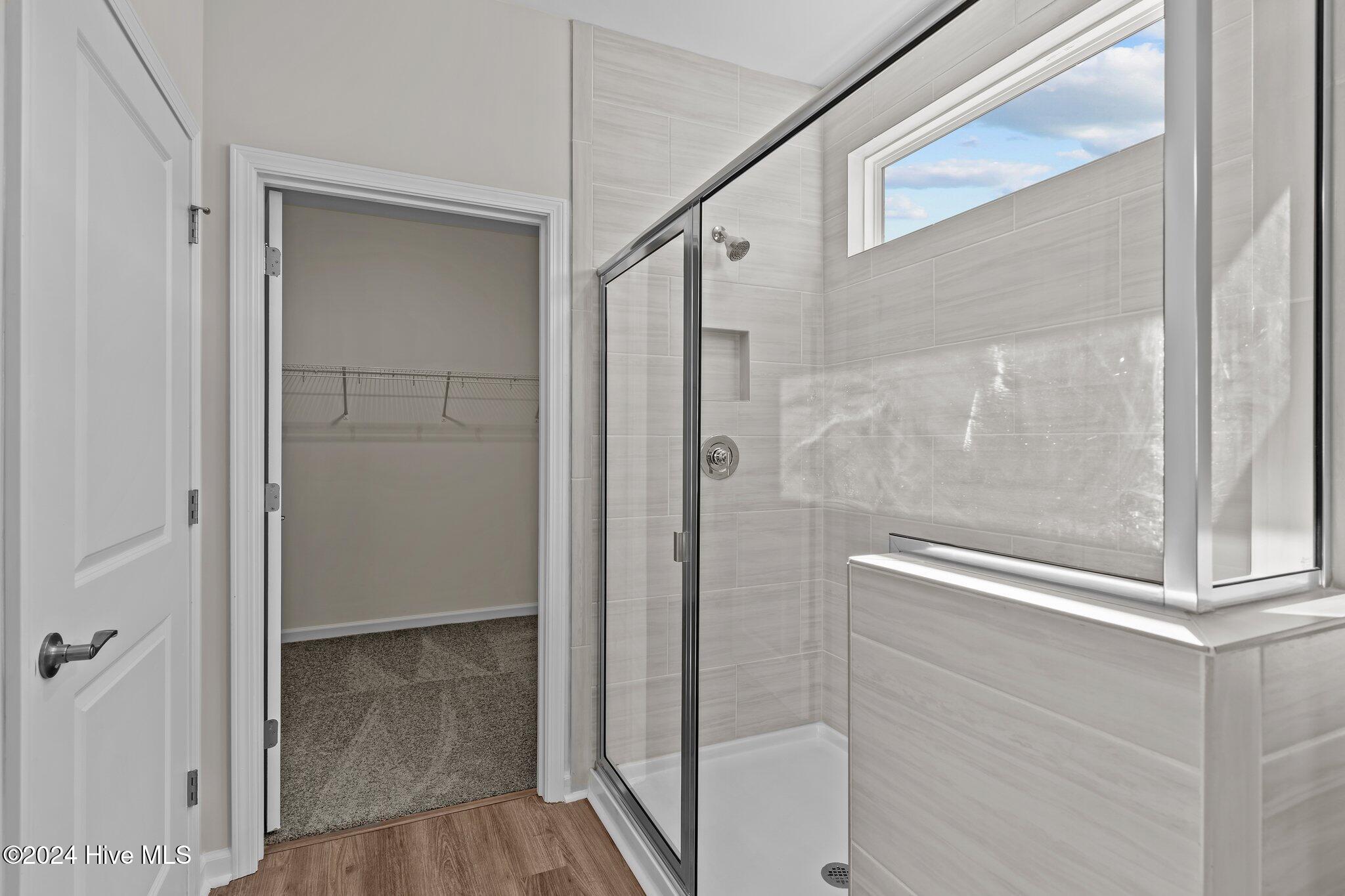 100455600 | Photo 13