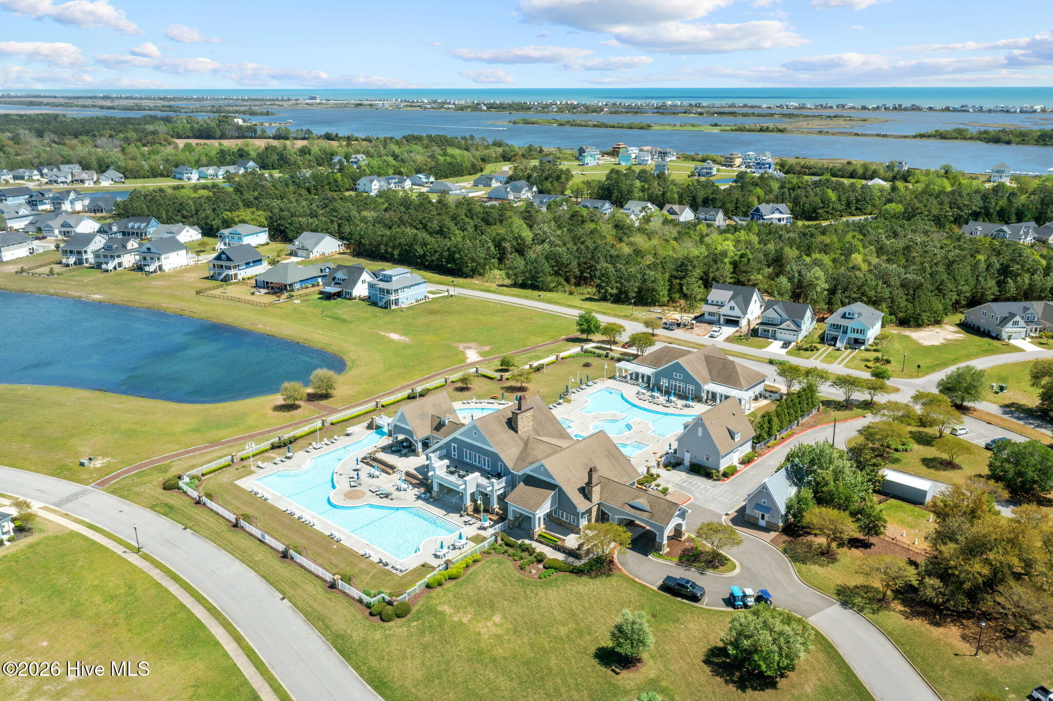 100555681 | Photo 92