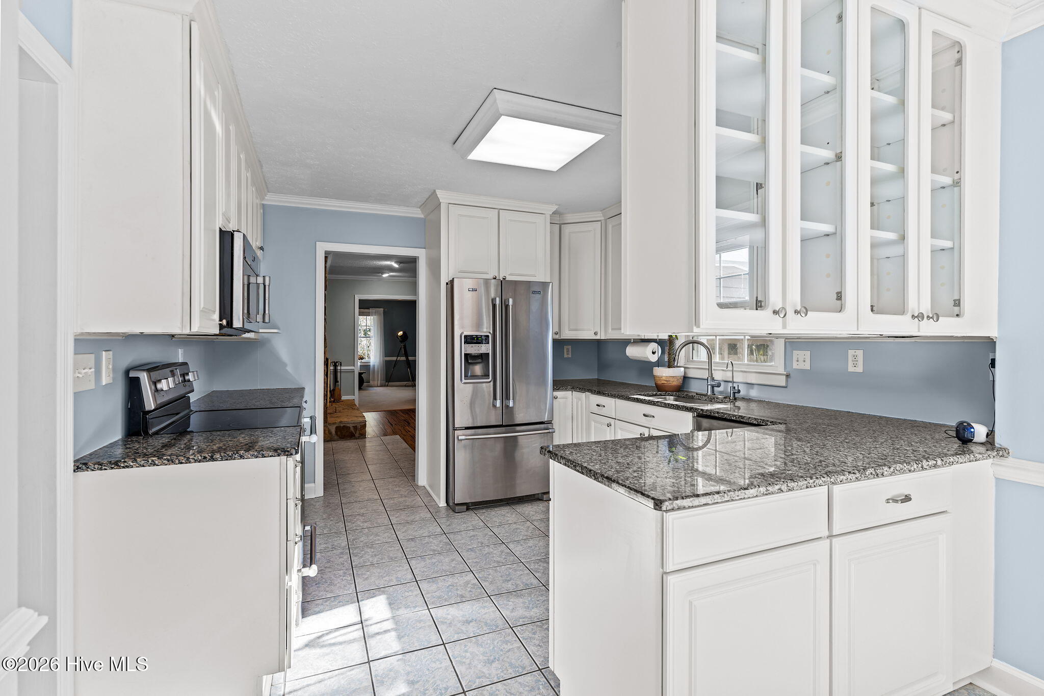 100550743 | Photo 41