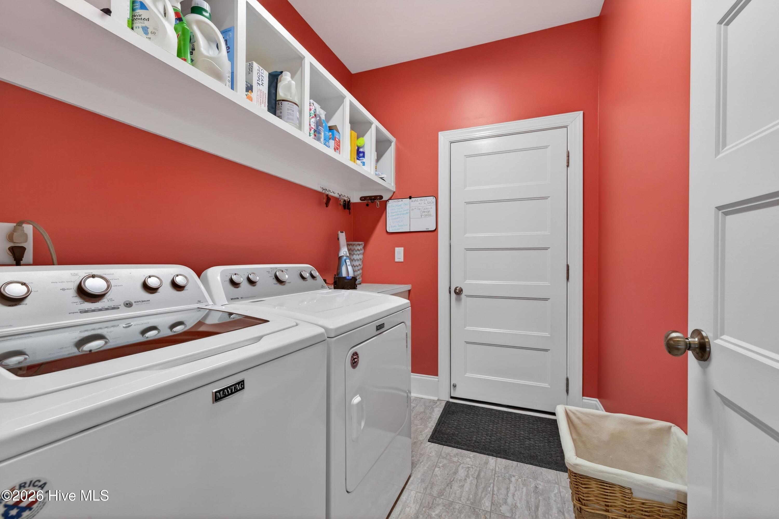 100552458 | Photo 21