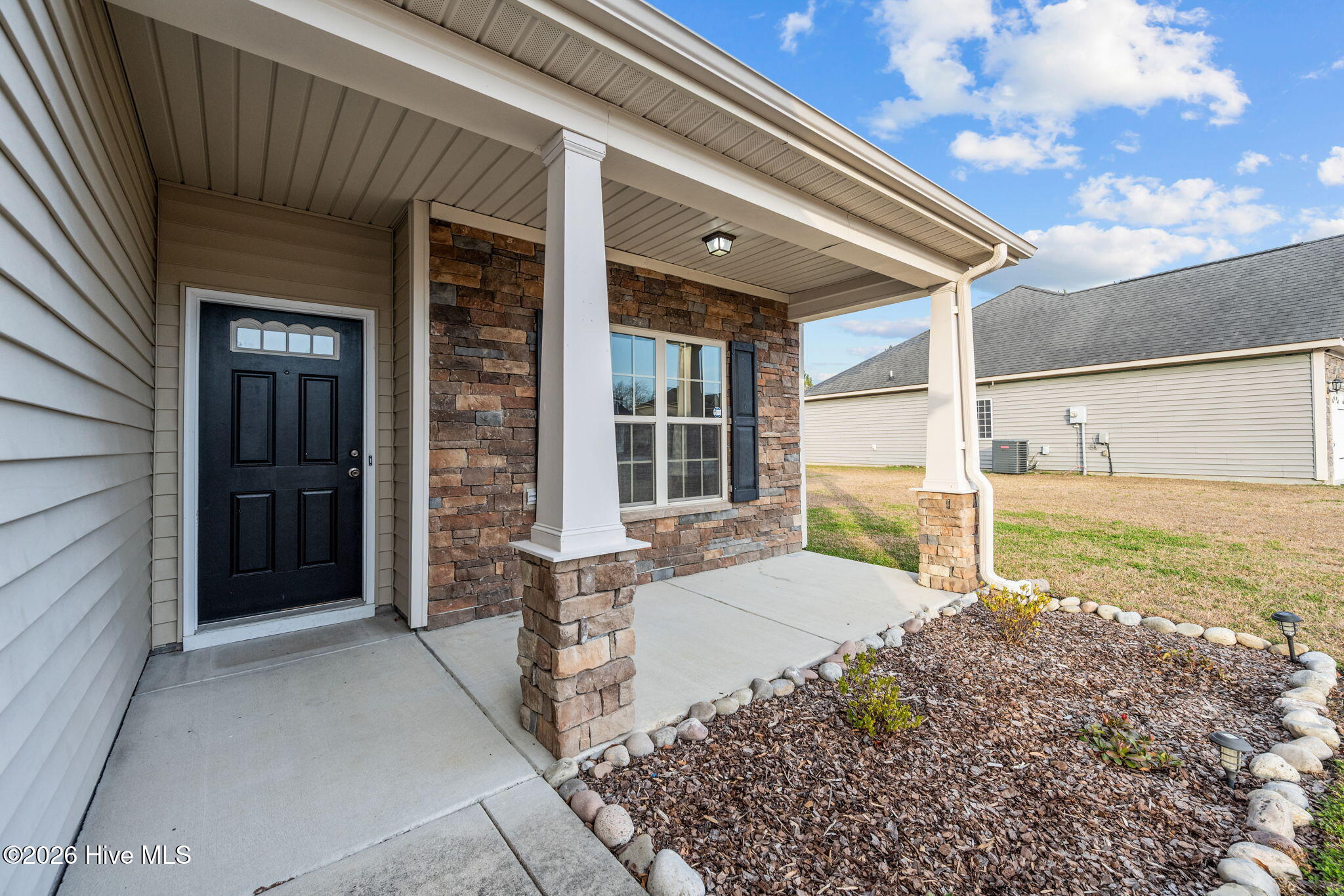 100549428 | Photo 32