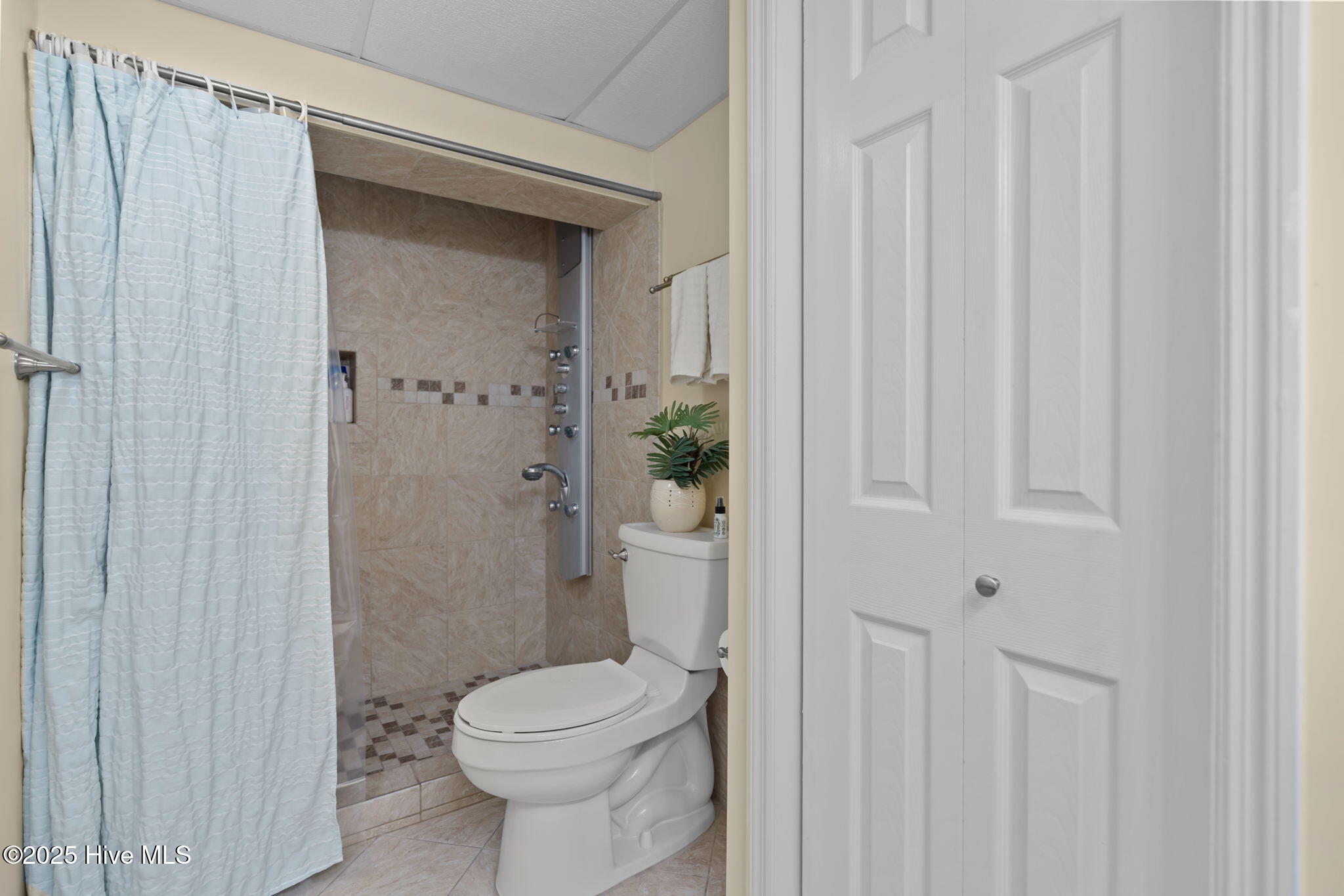 100530733 | Photo 20