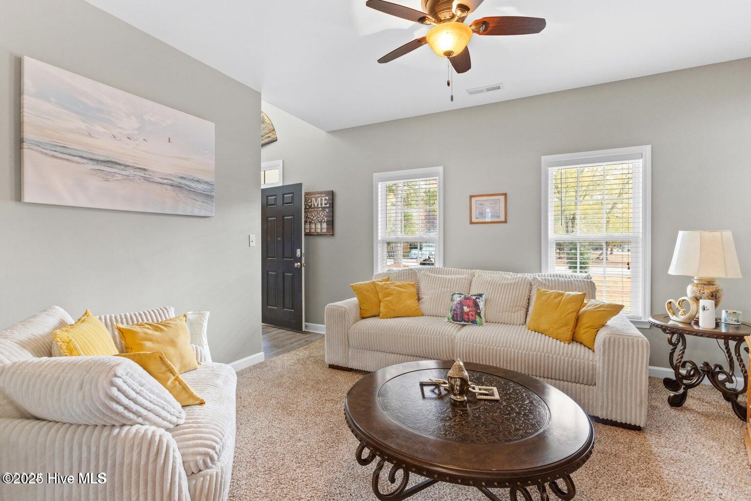 100540858 | Photo 11