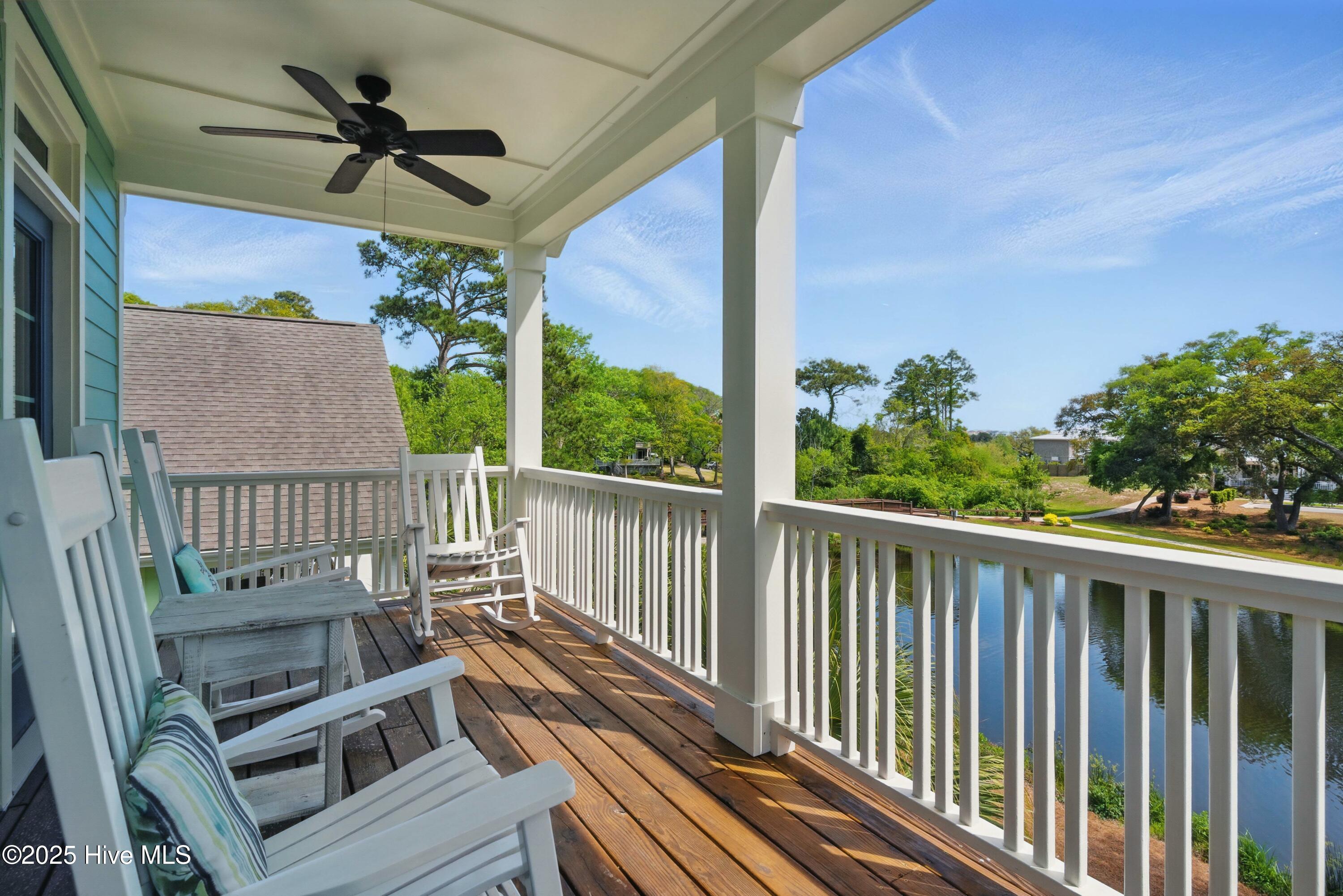 100560955 | Photo 35