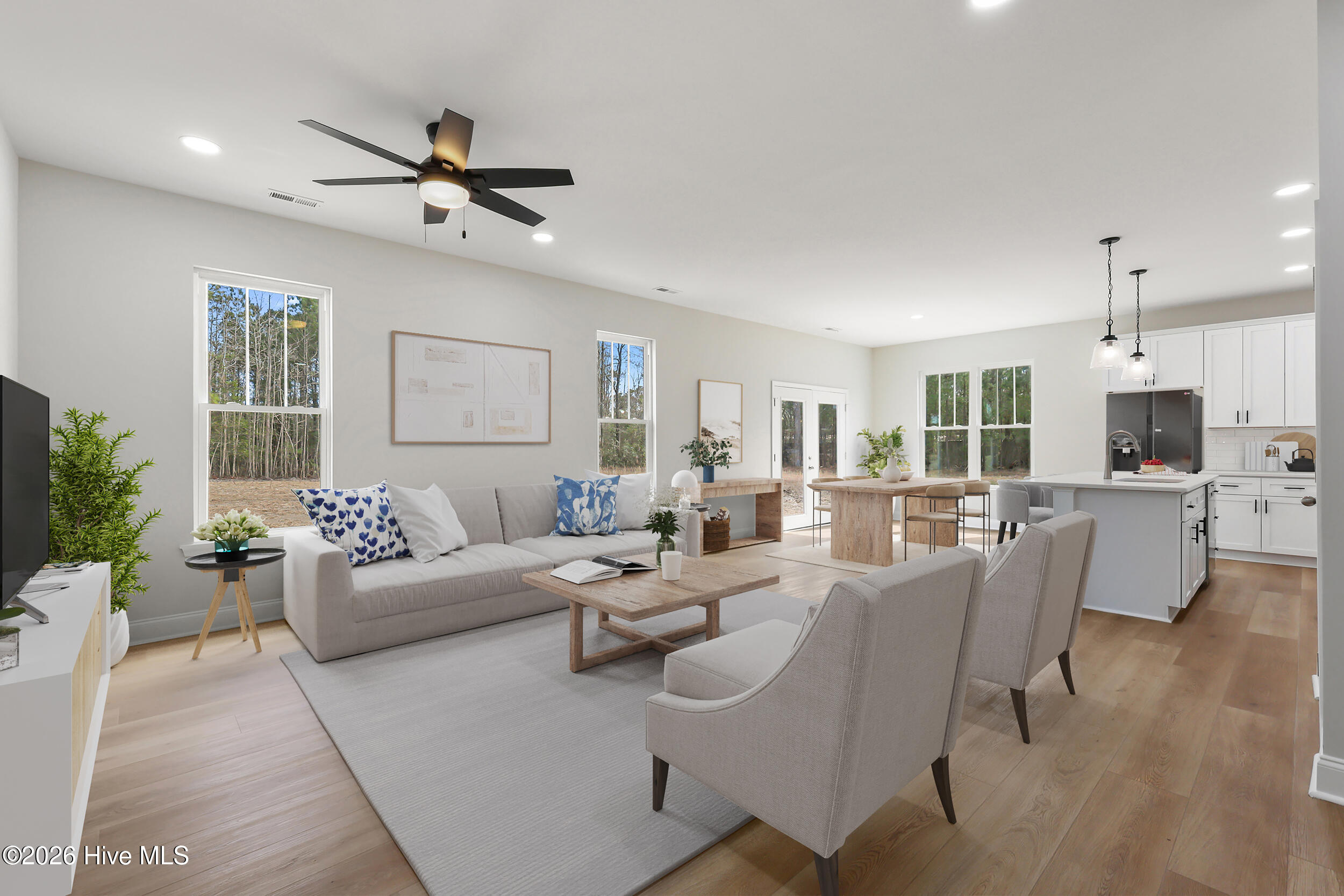 100558641 | Photo 35