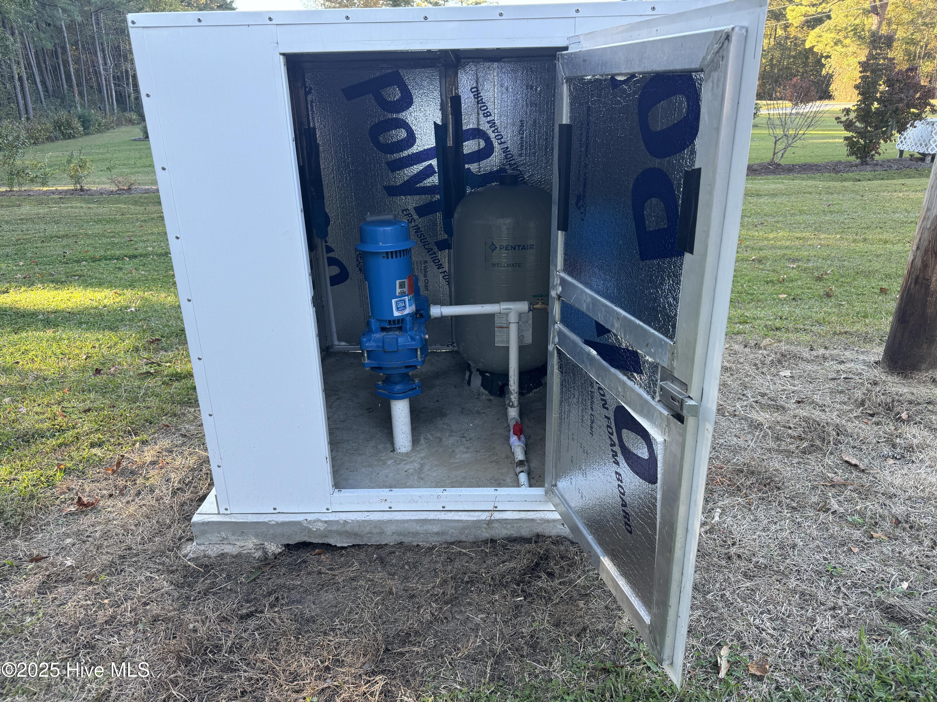 100540176 | Photo 24