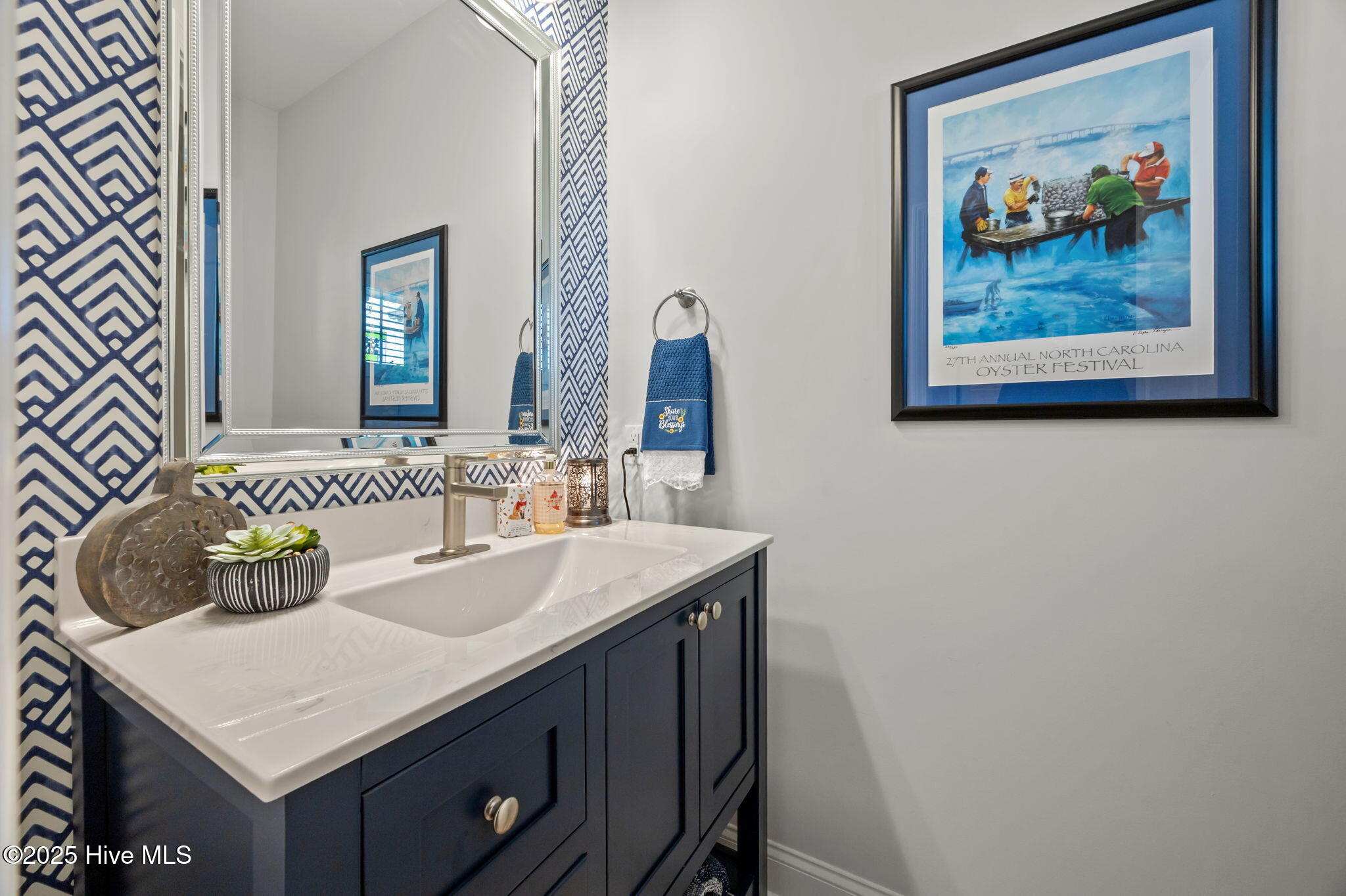 100544271 | Photo 22