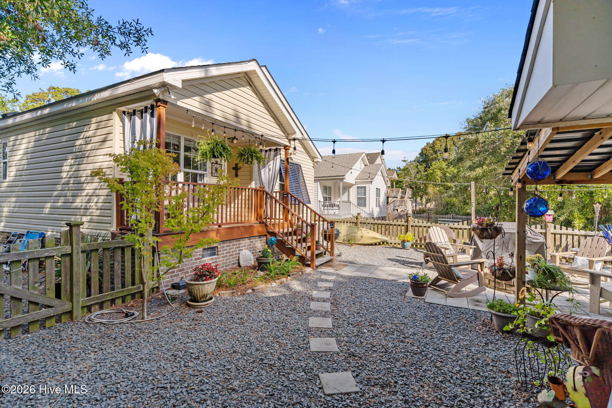 100559480 | Photo 40