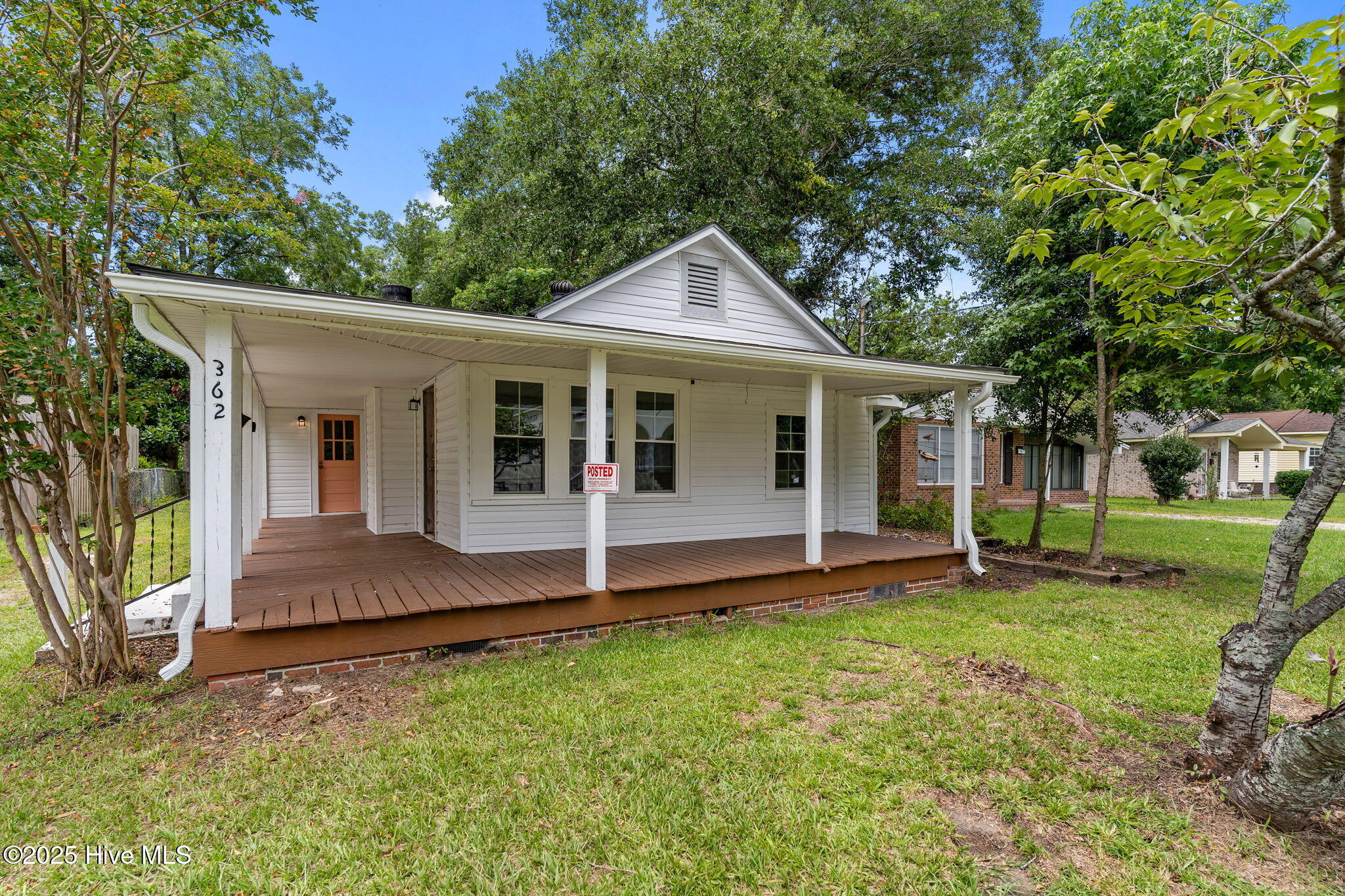 100556871 | Photo 35