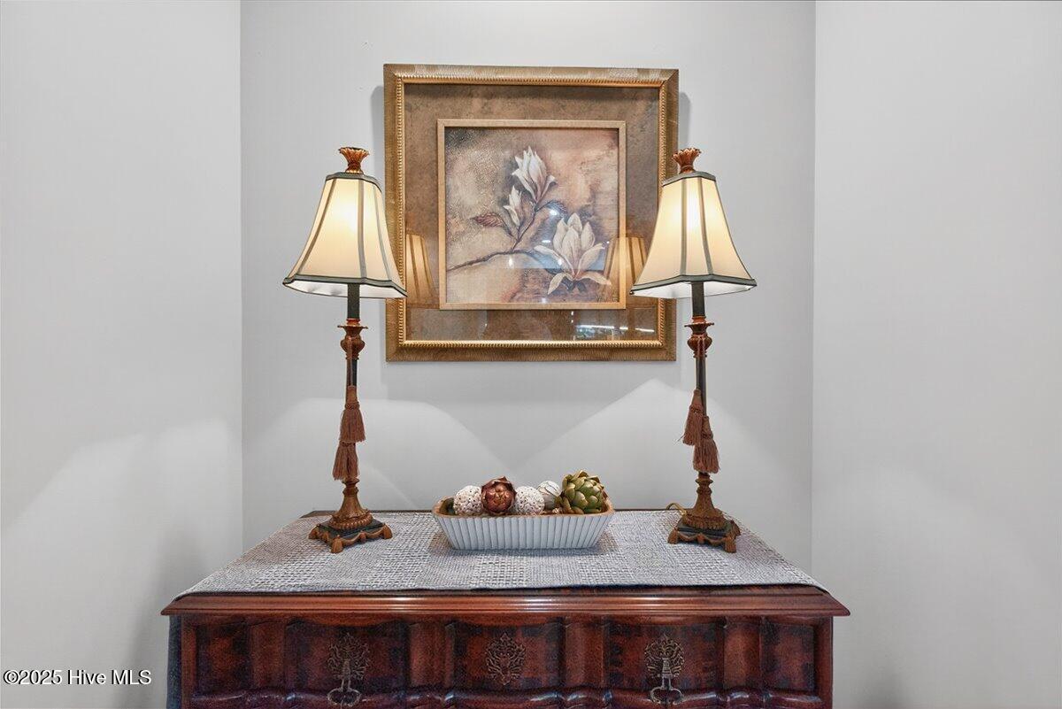 100541263 | Photo 21