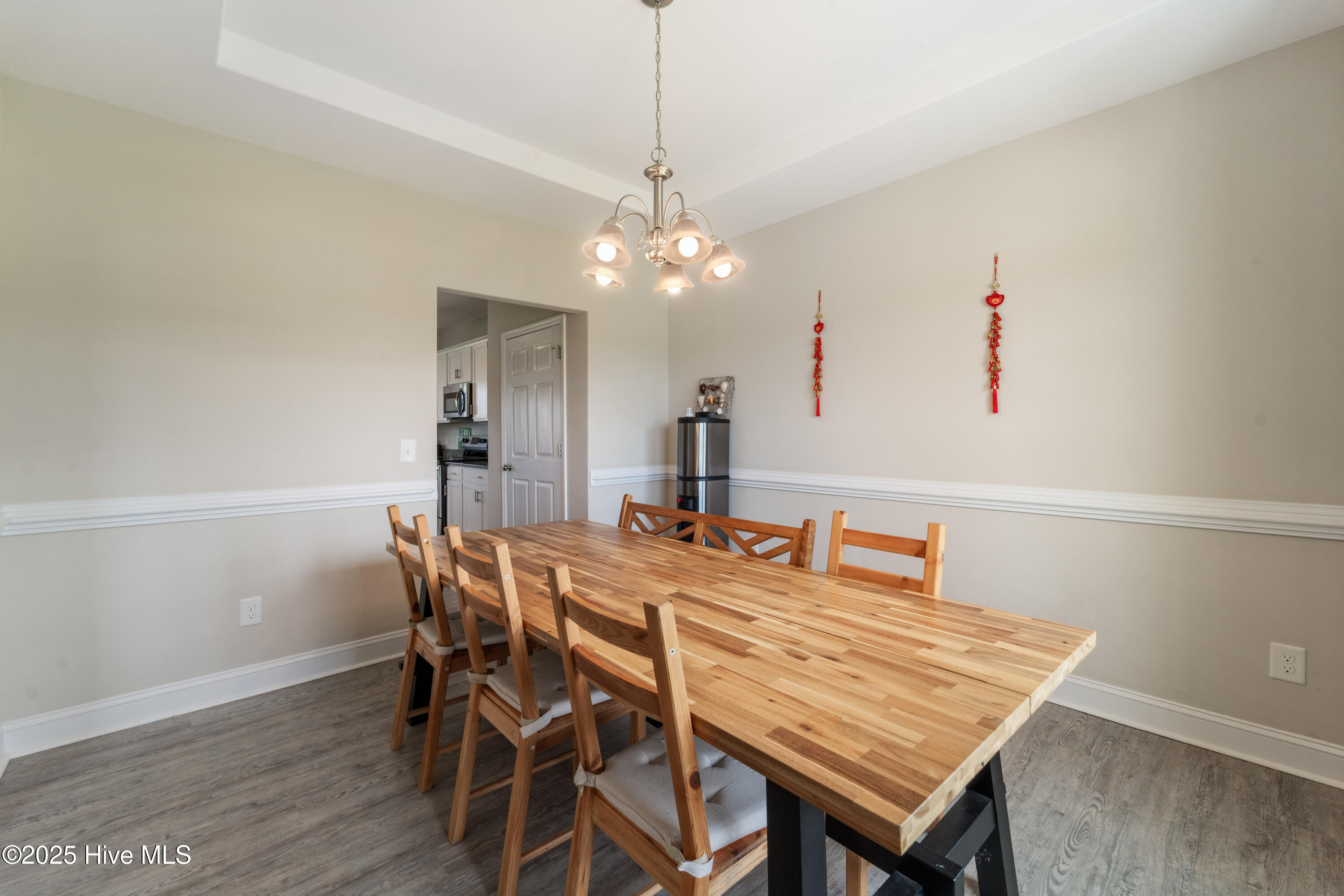 100533820 | Photo 27