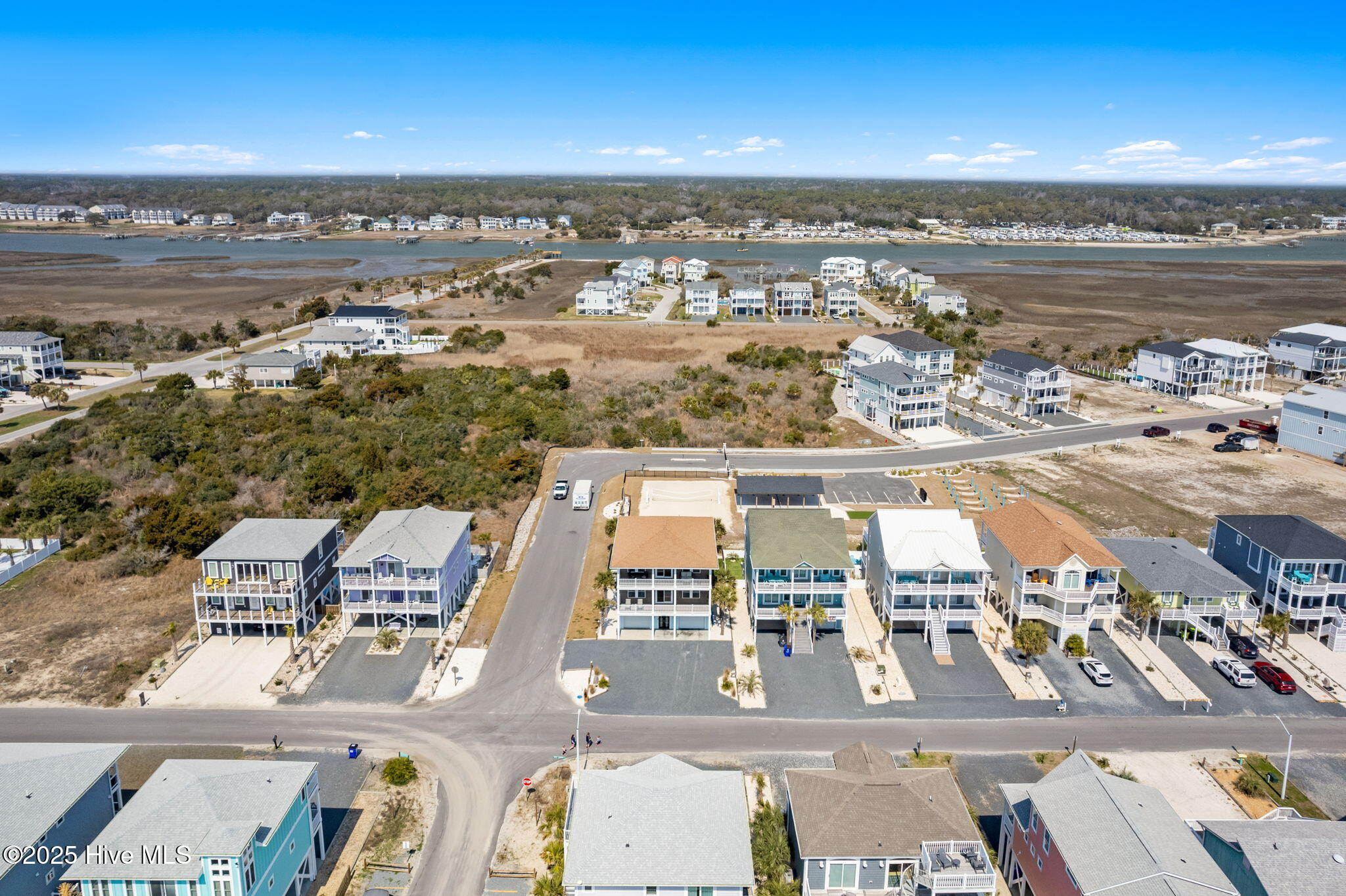 100495043 | Photo 52