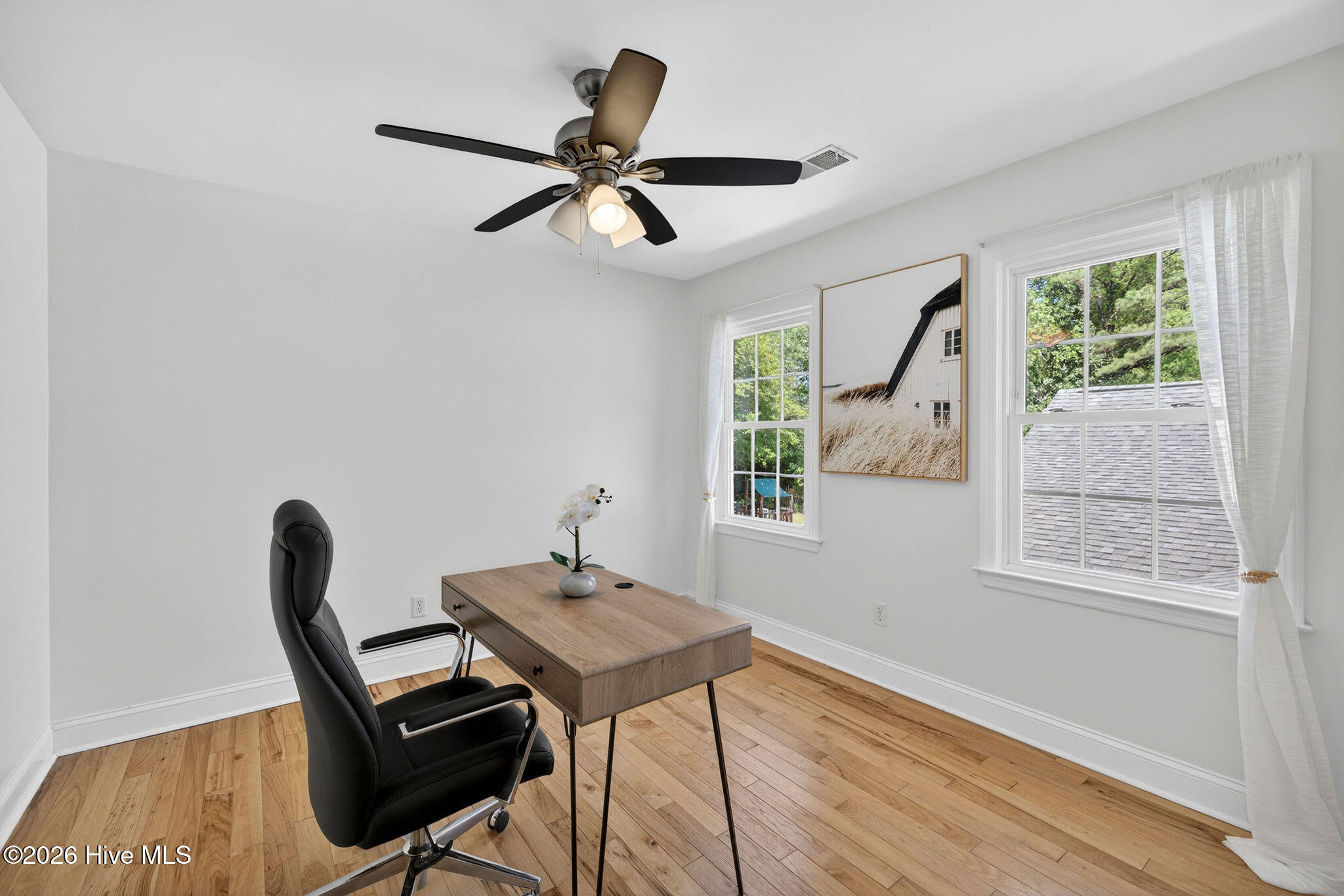 100567485 | Photo 34