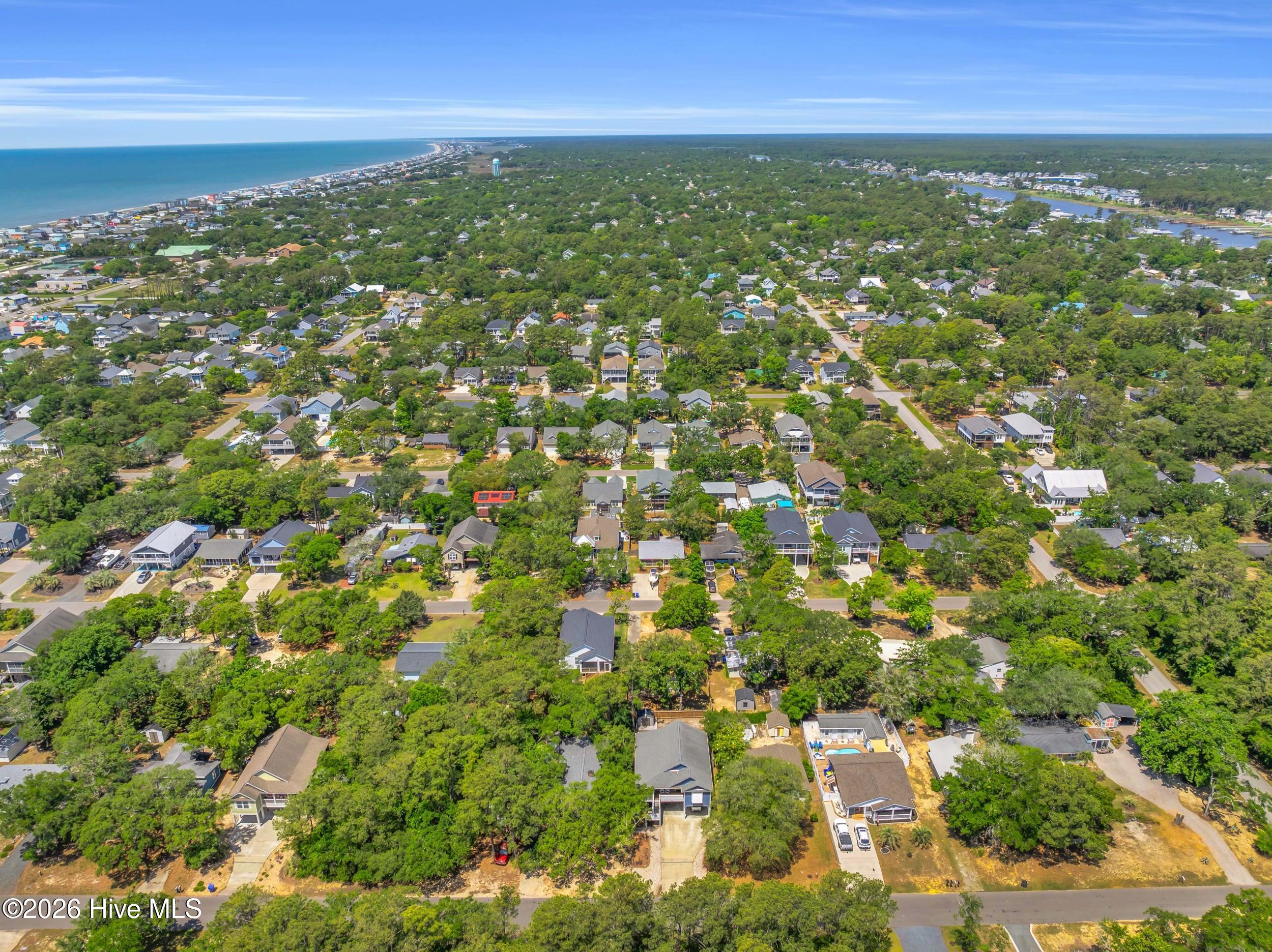 100565578 | Photo 40