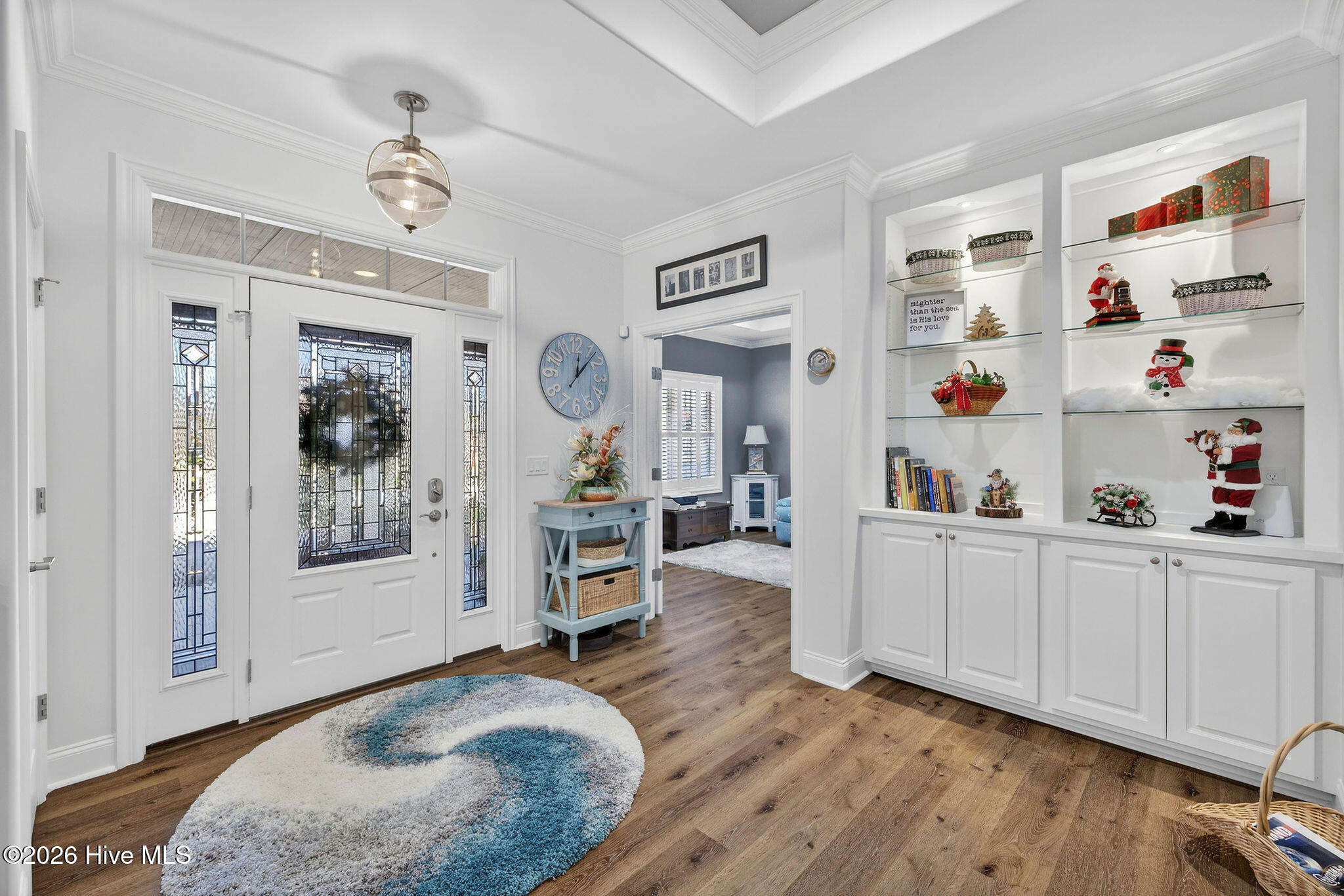 100545001 | Photo 11