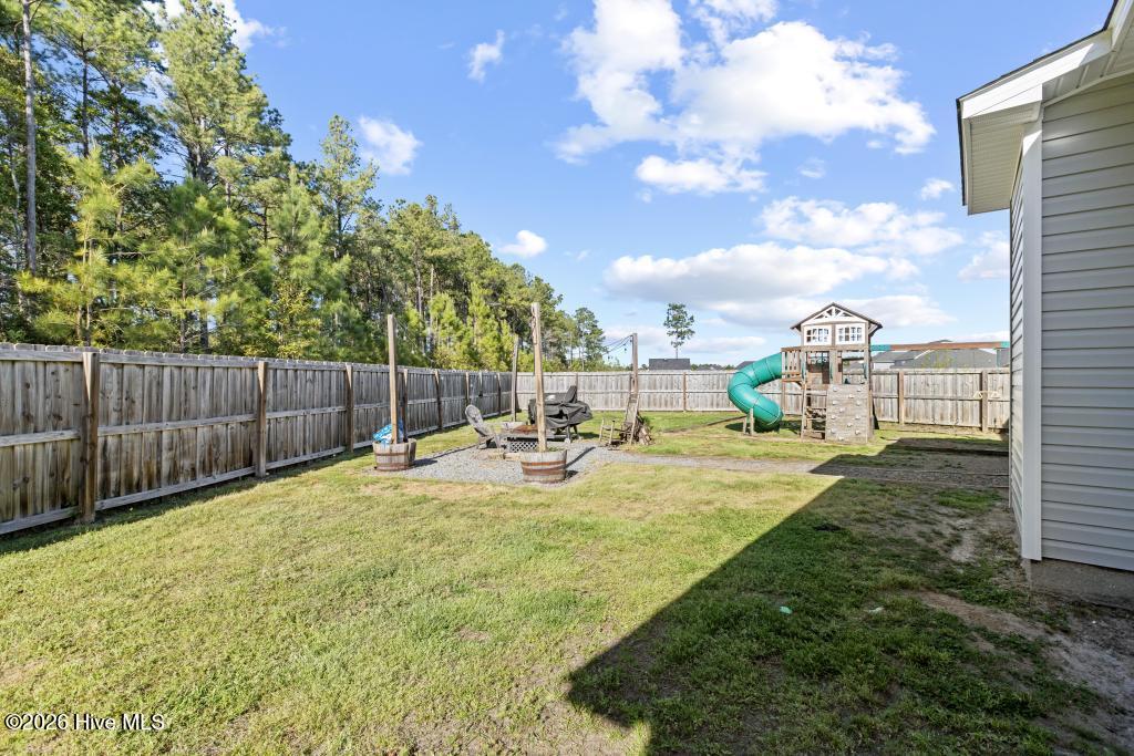 100562207 | Photo 46