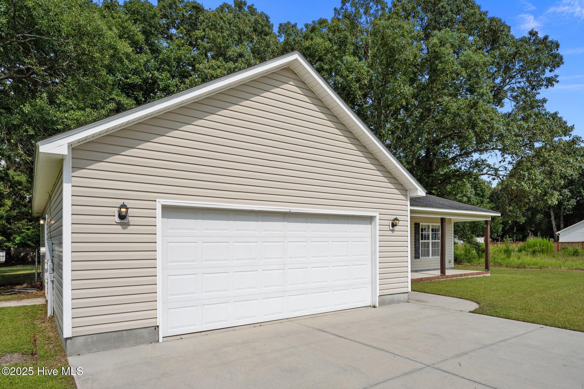 112 Fodder Drive, Hubert, NC 28539 – photo 2: 6-web-or-mls-02
