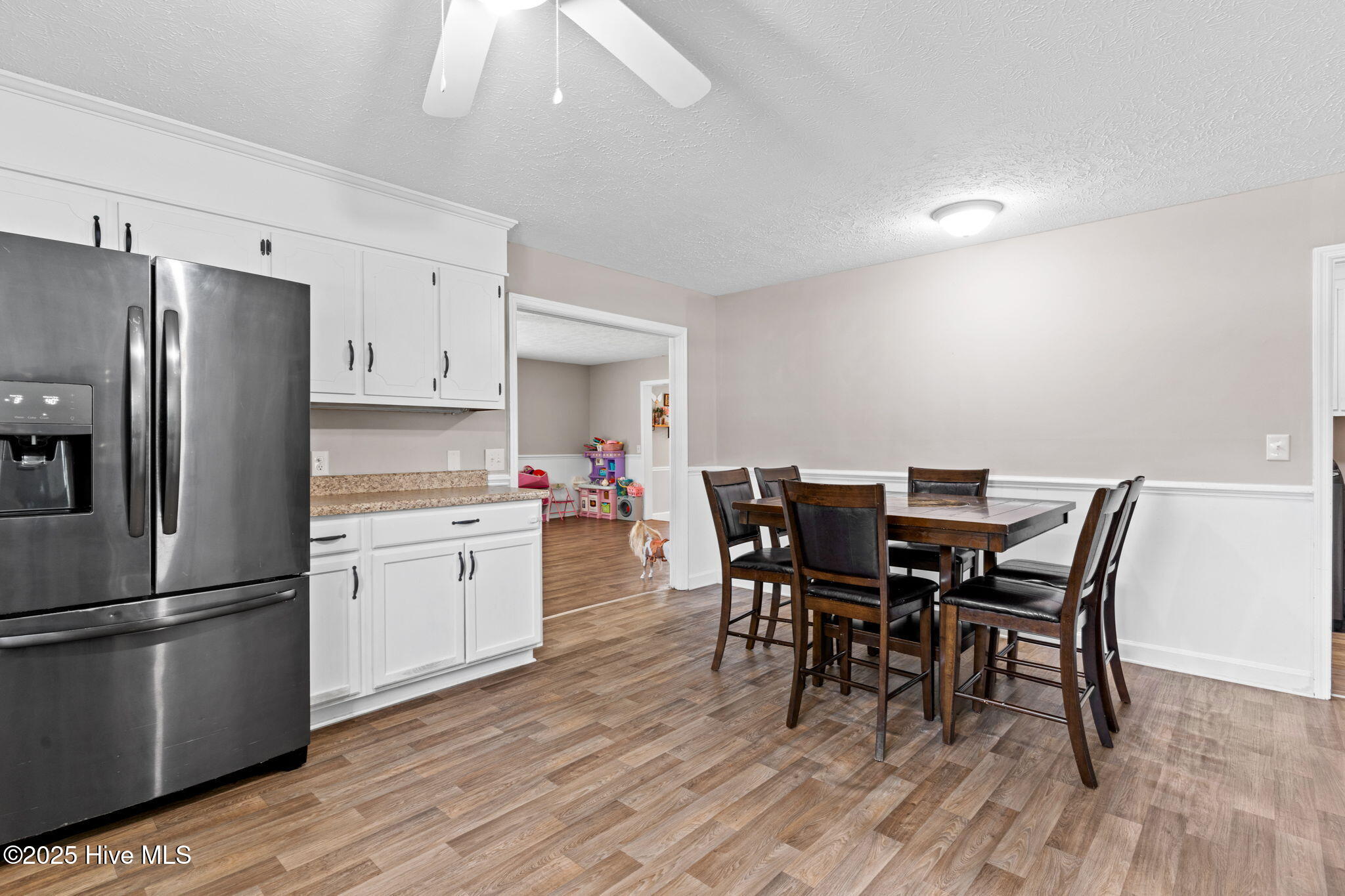 100527355 | Photo 22