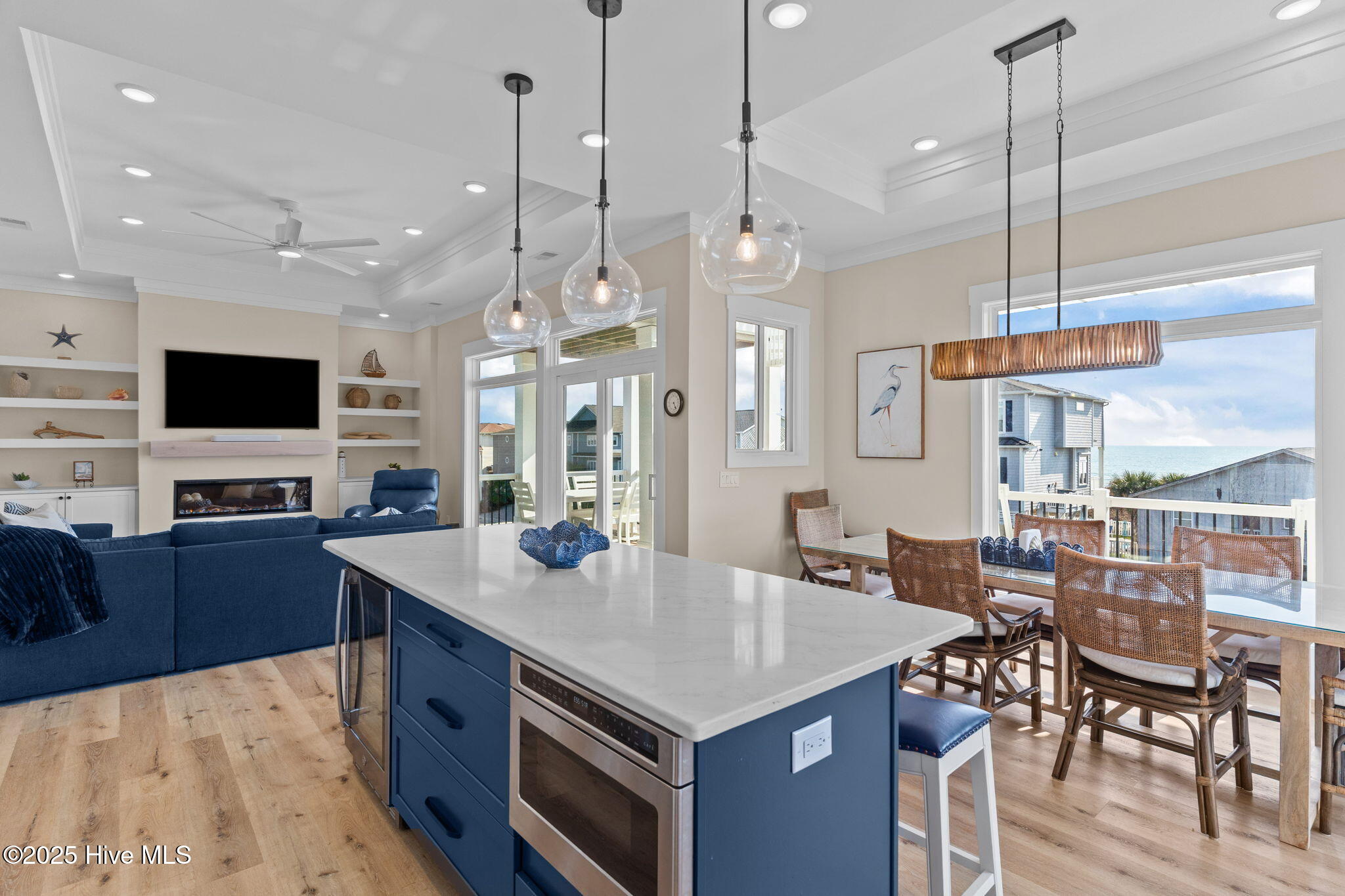 100545379 | Photo 26