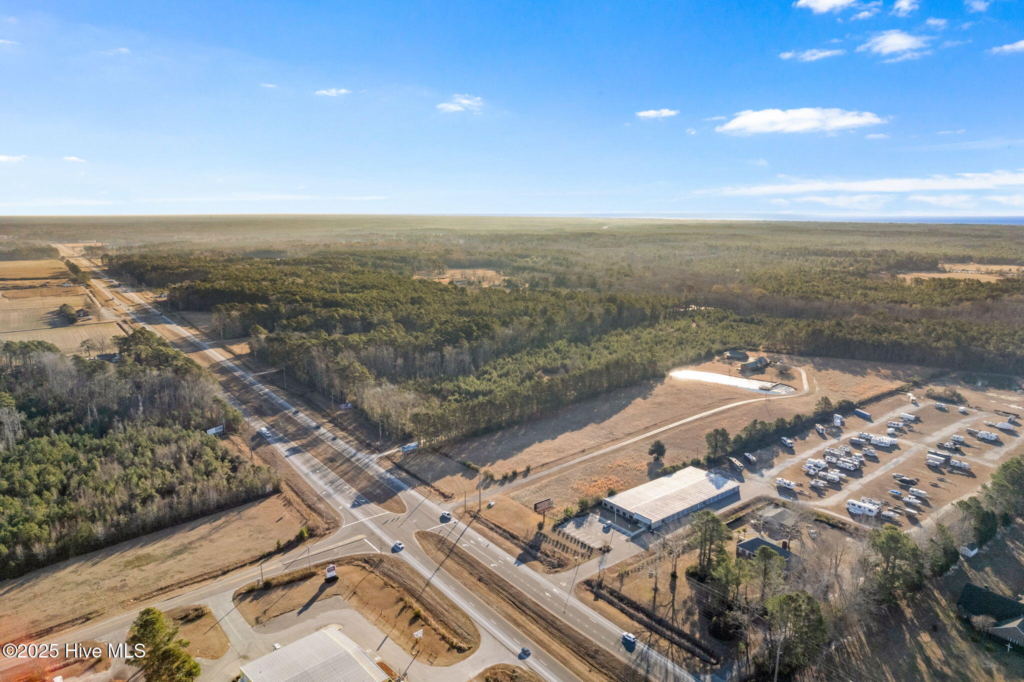 100549743 | Photo 40