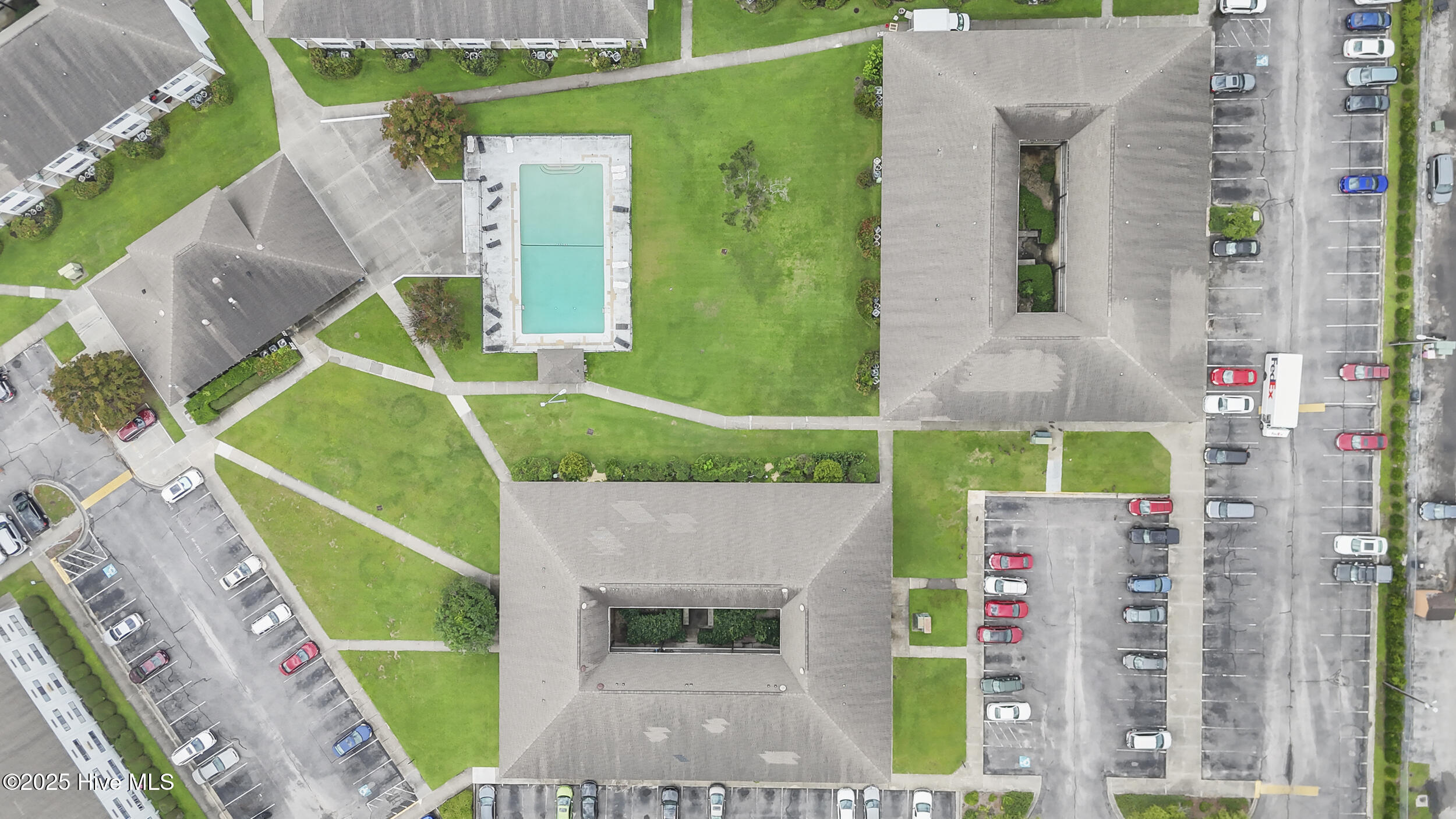 100533234 | Photo 12