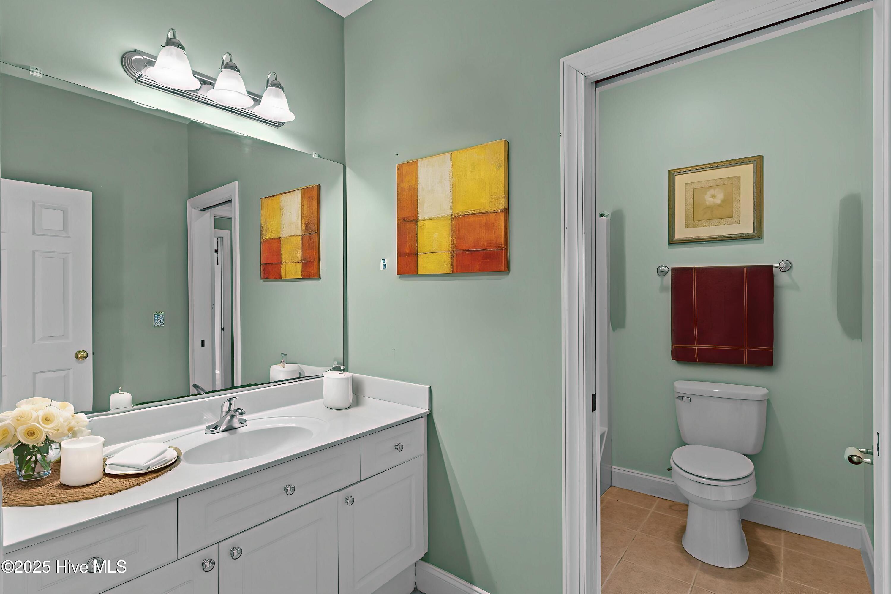 100538095 | Photo 42