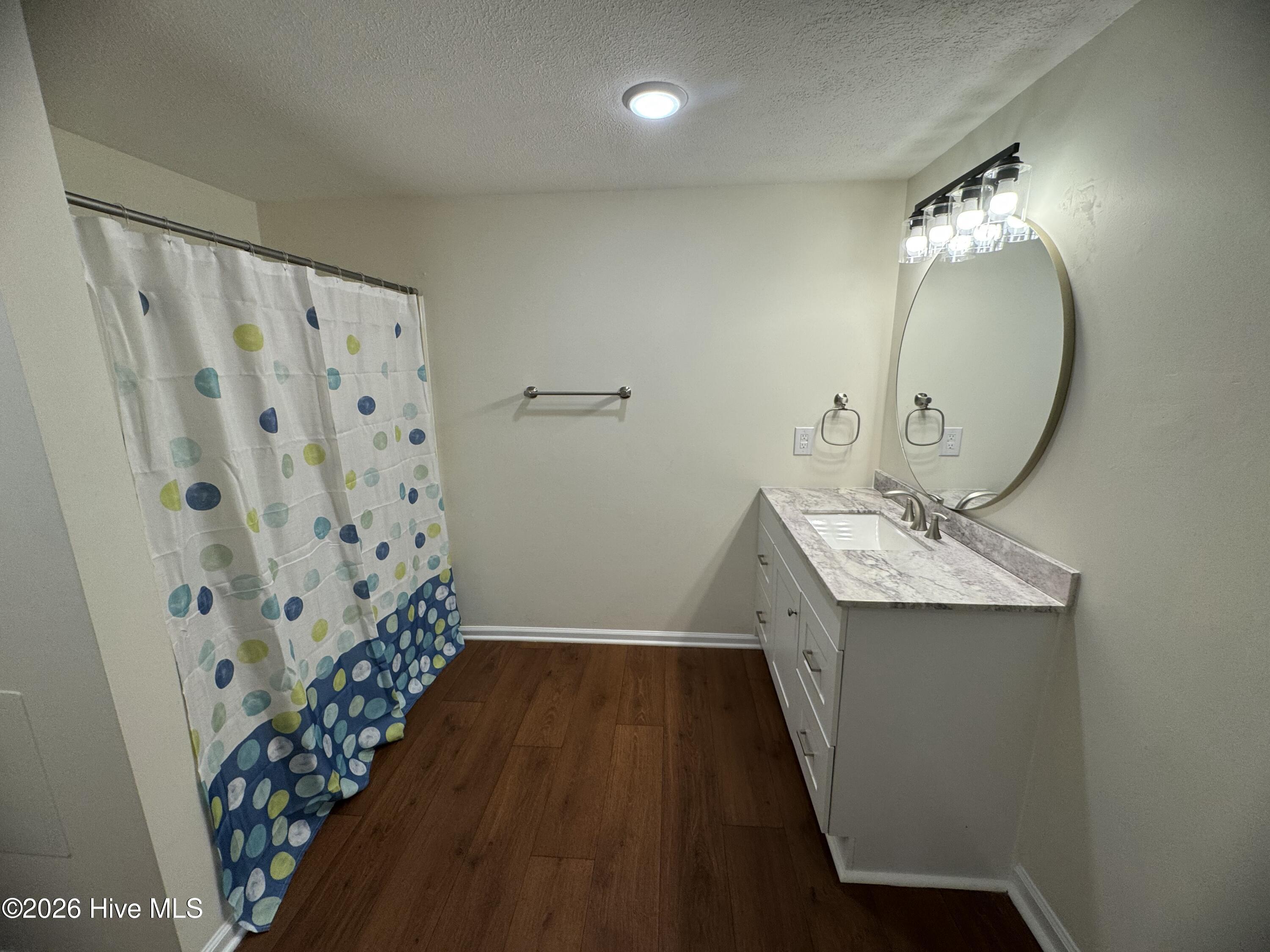 100555993 | Photo 20