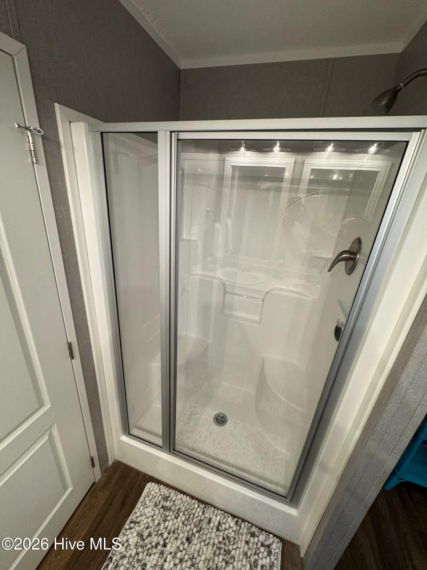 100560408 | Photo 14