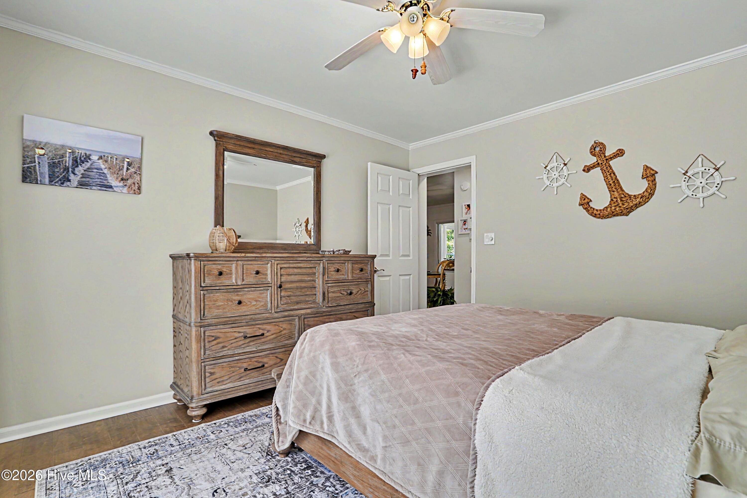 100570246 | Photo 19