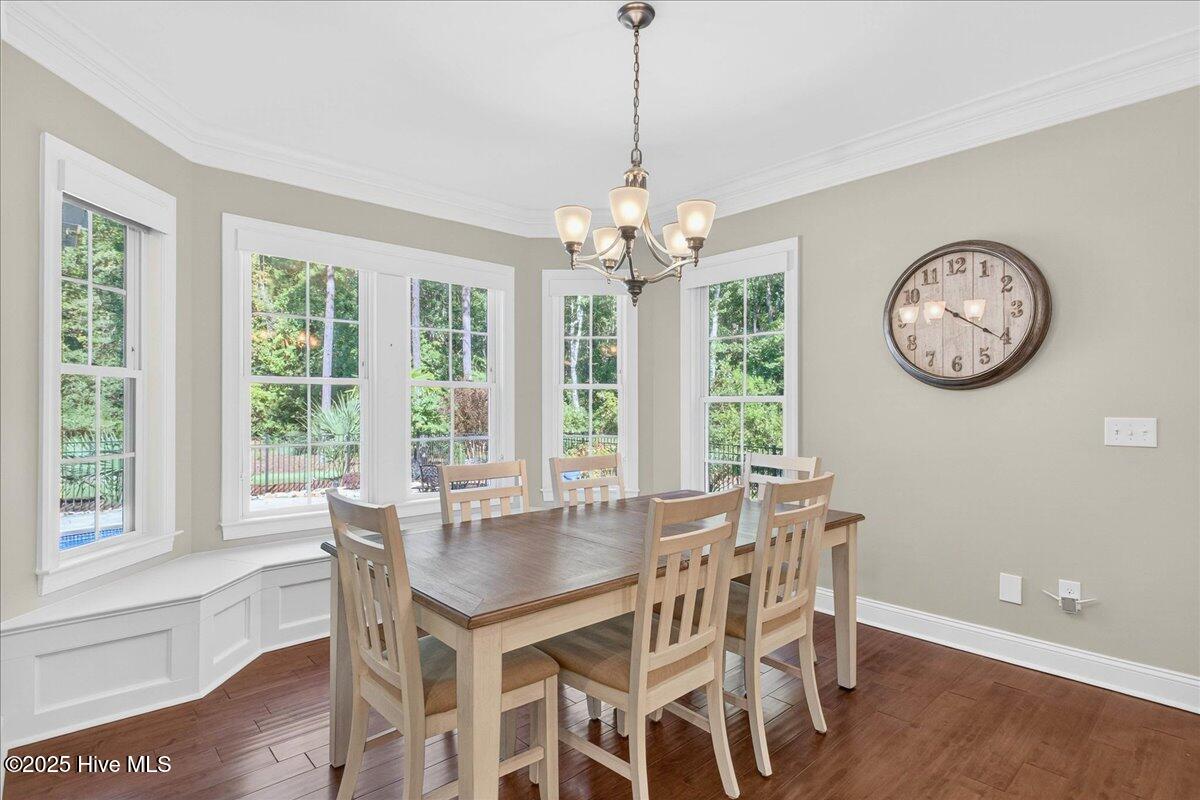 100530604 | Photo 56