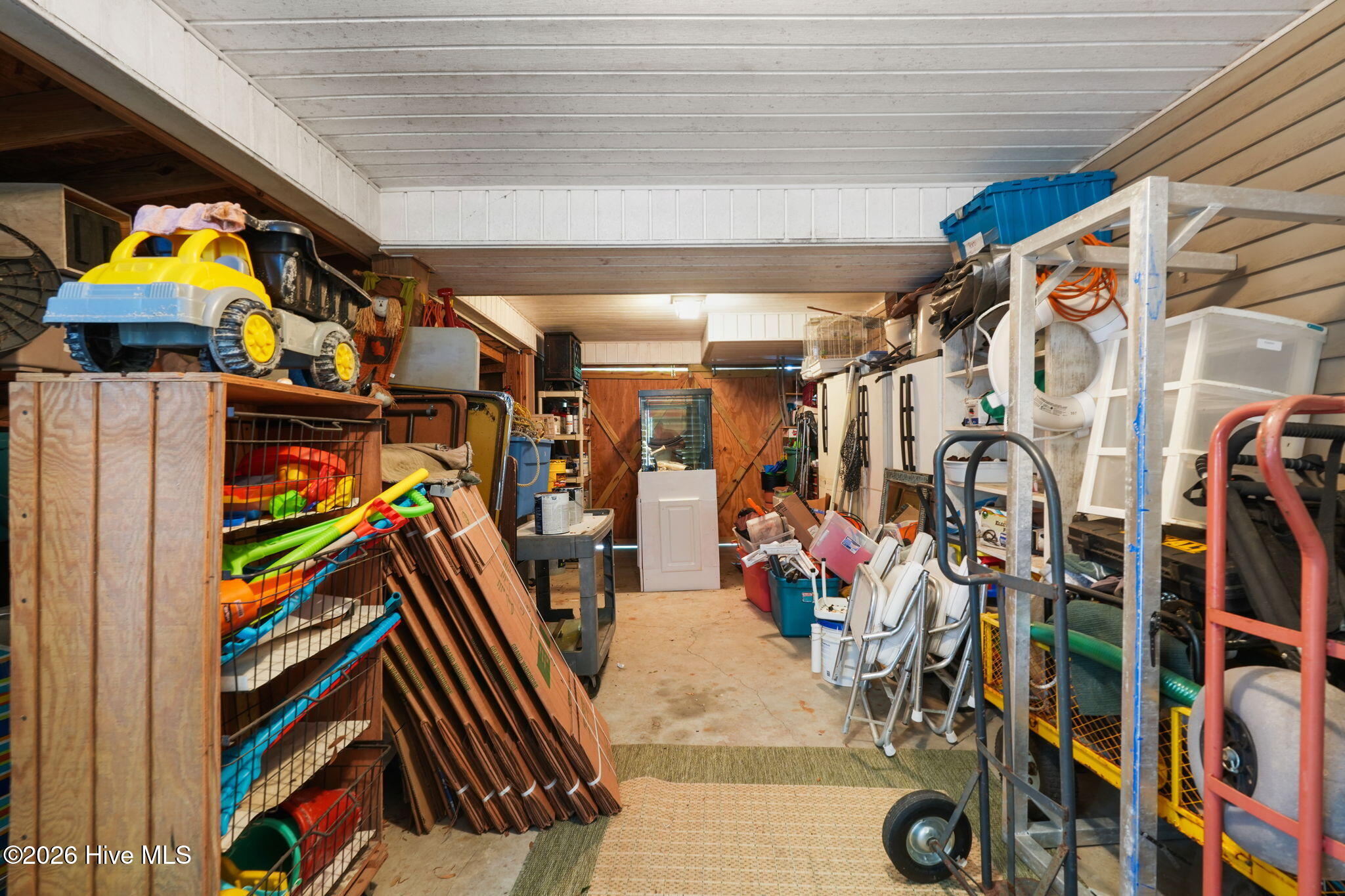100574523 | Photo 45