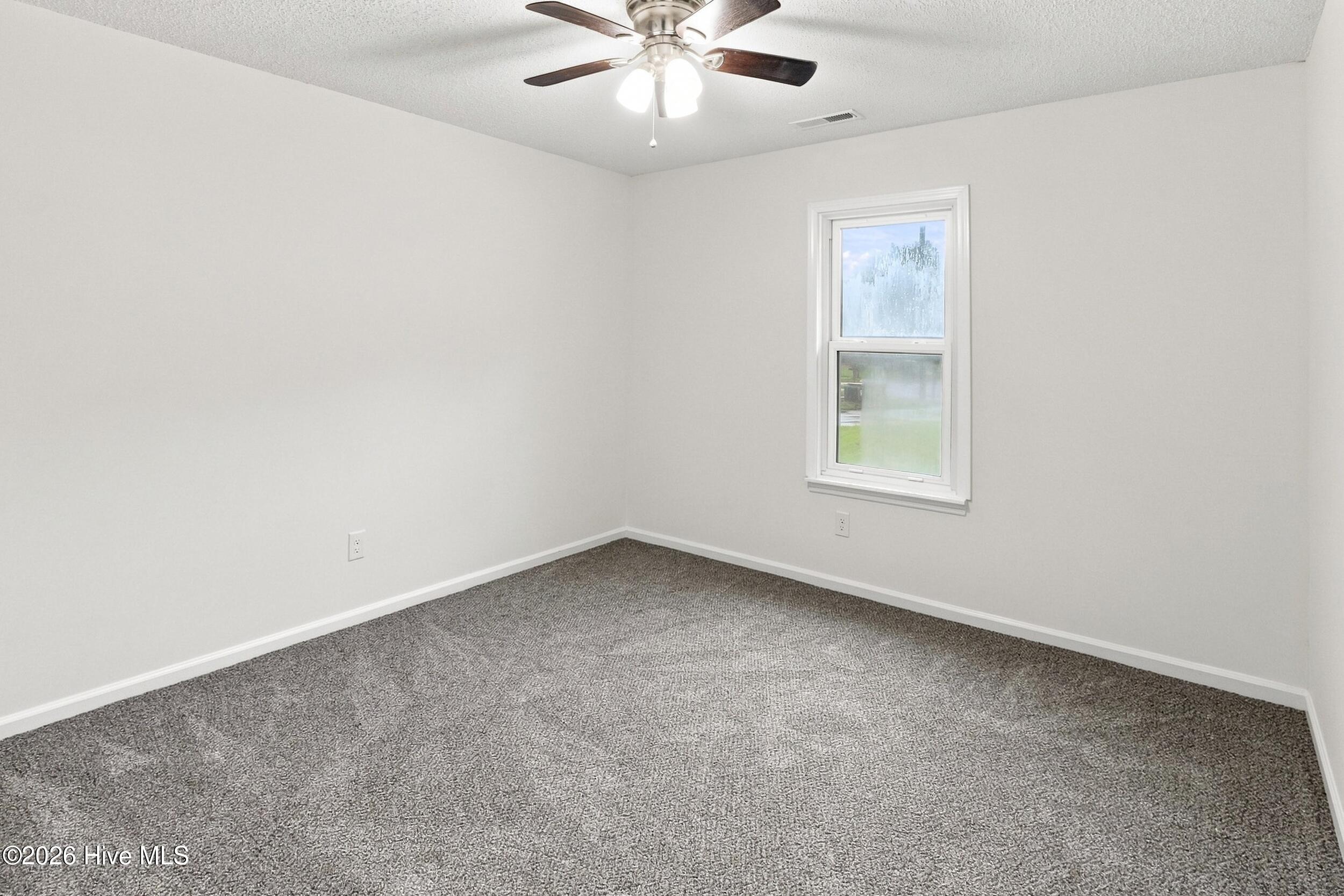 125 Live Oak Court,Midway Park