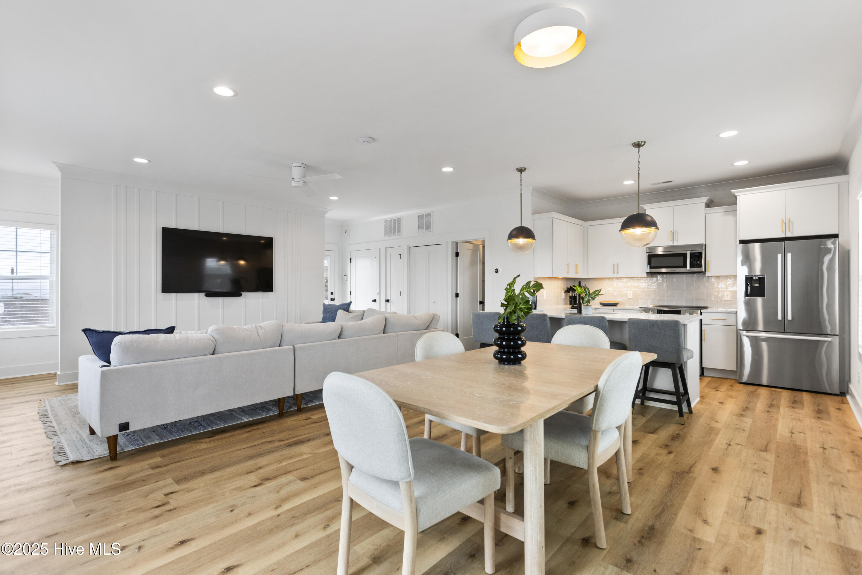 100521314 | Photo 12