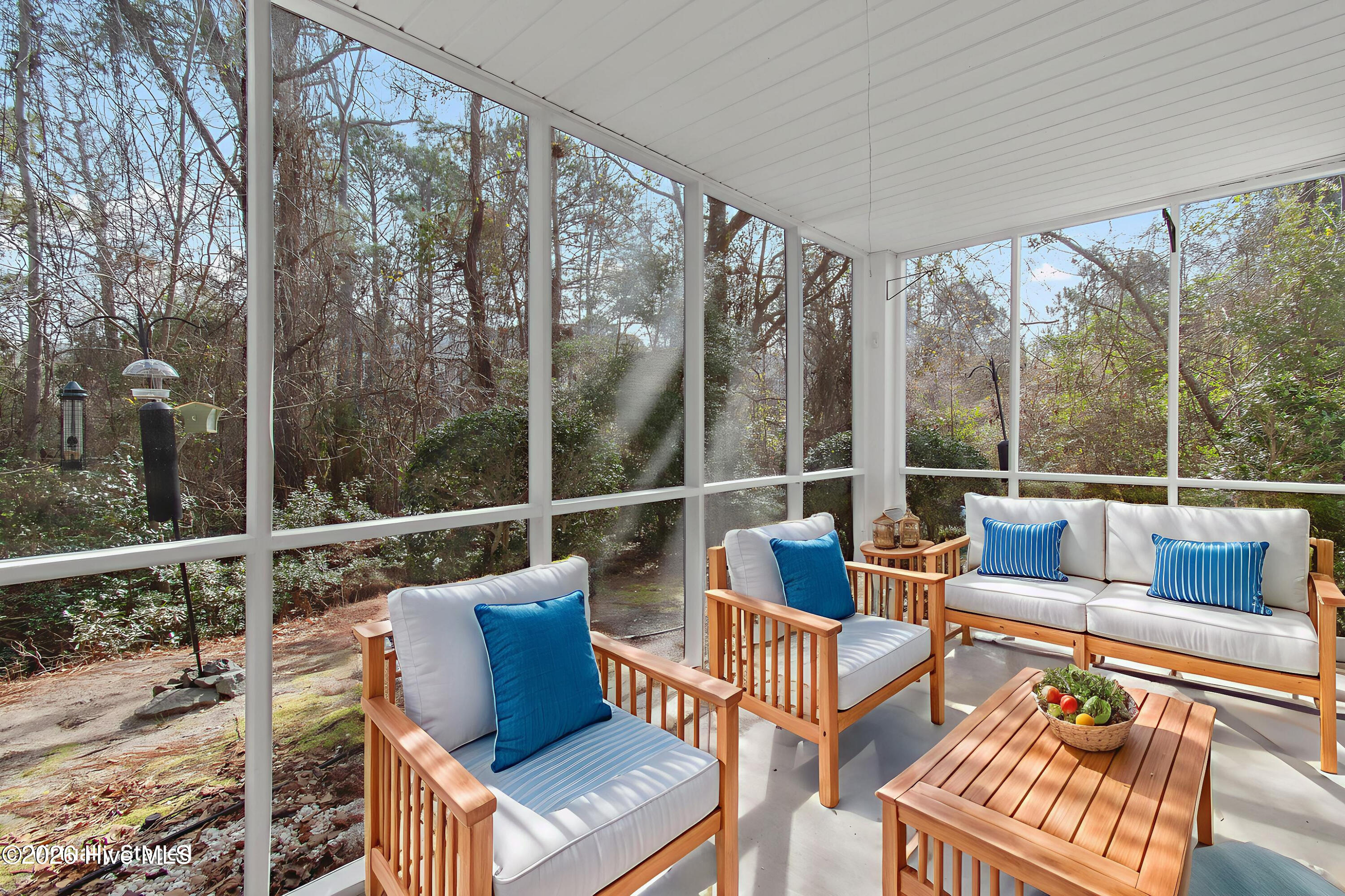 100550603 | Photo 33