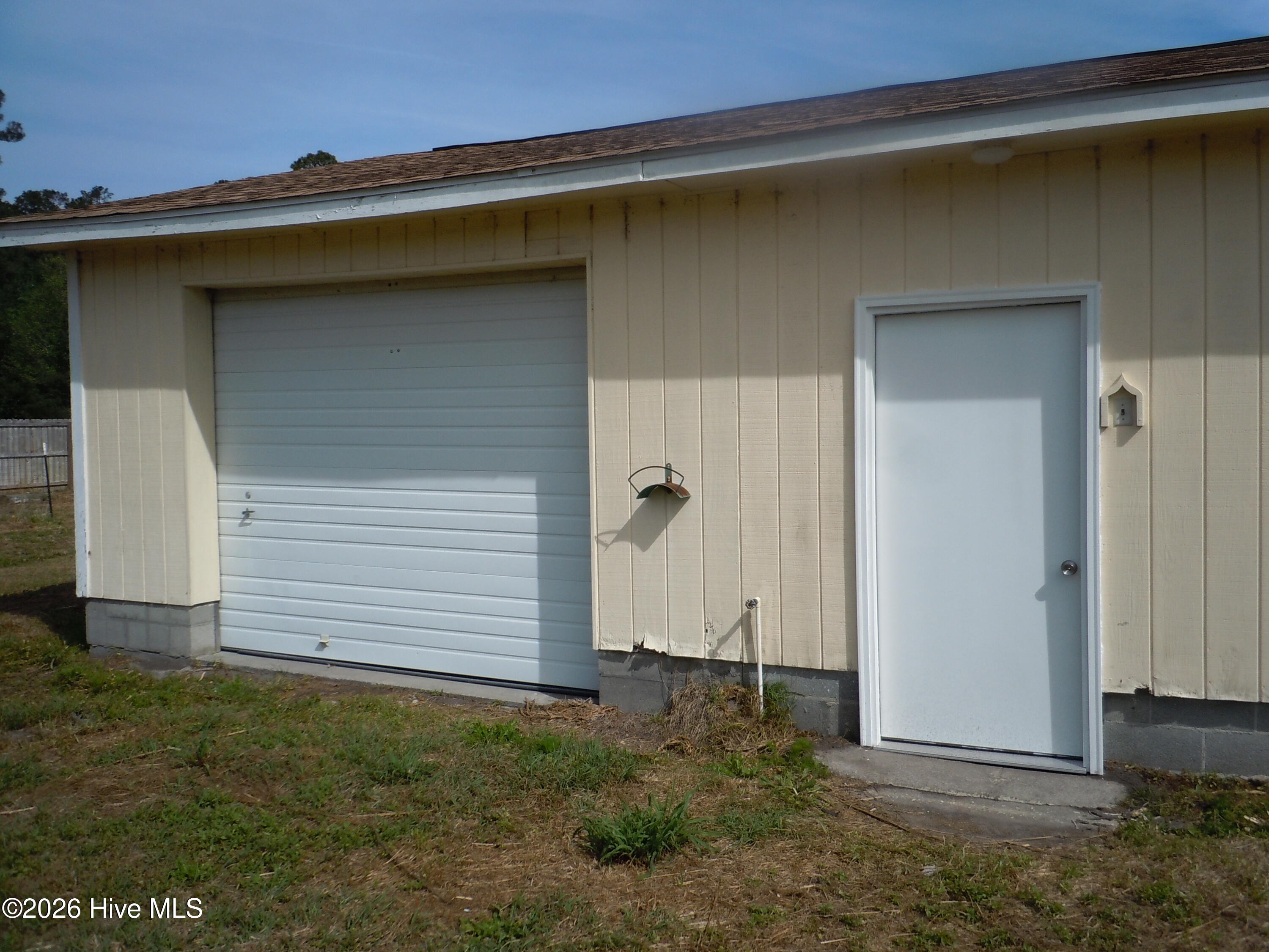 100565752 | Photo 44