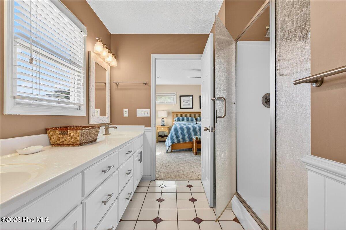 100543410 | Photo 68