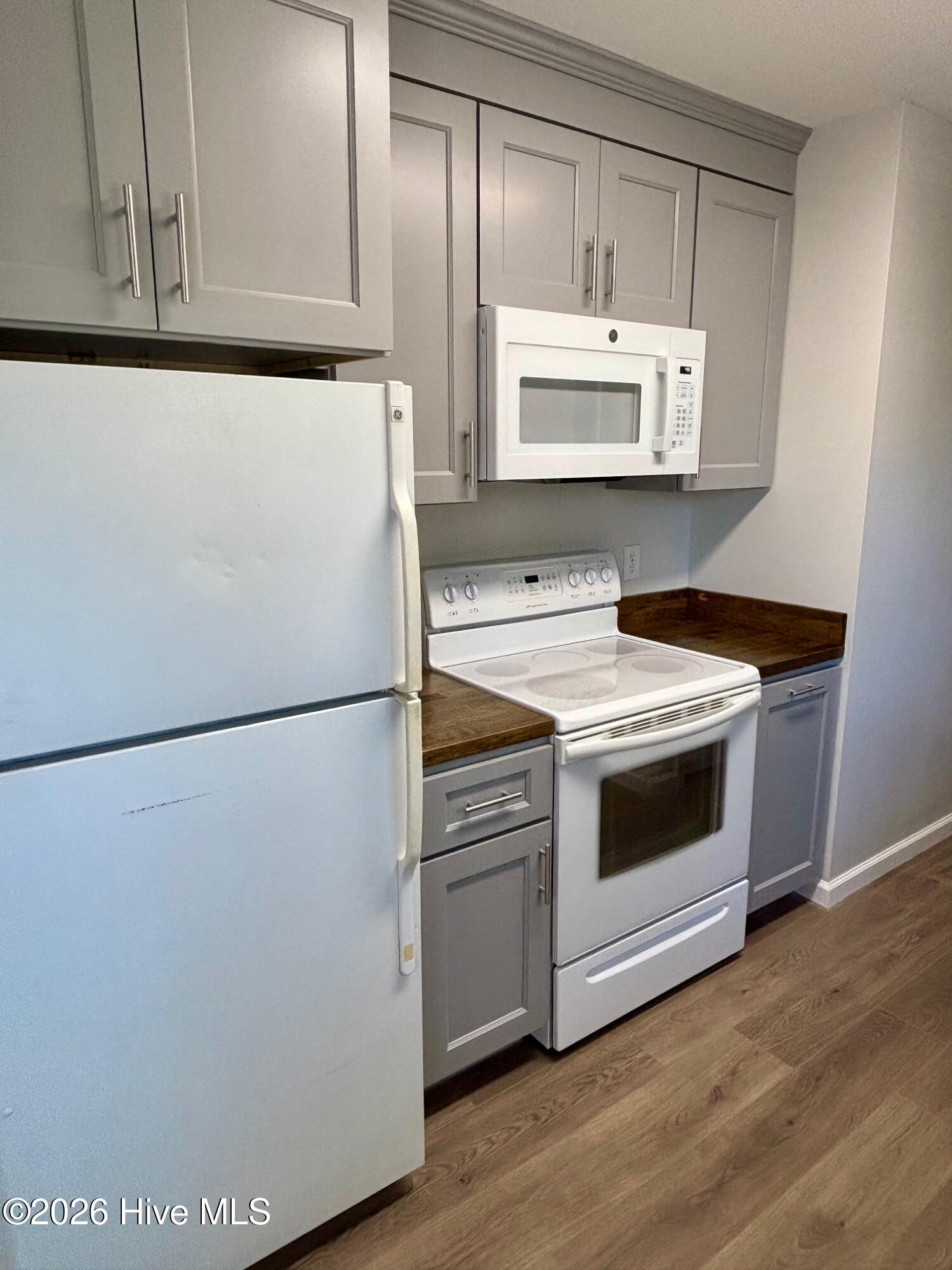 100567401 | Photo 12