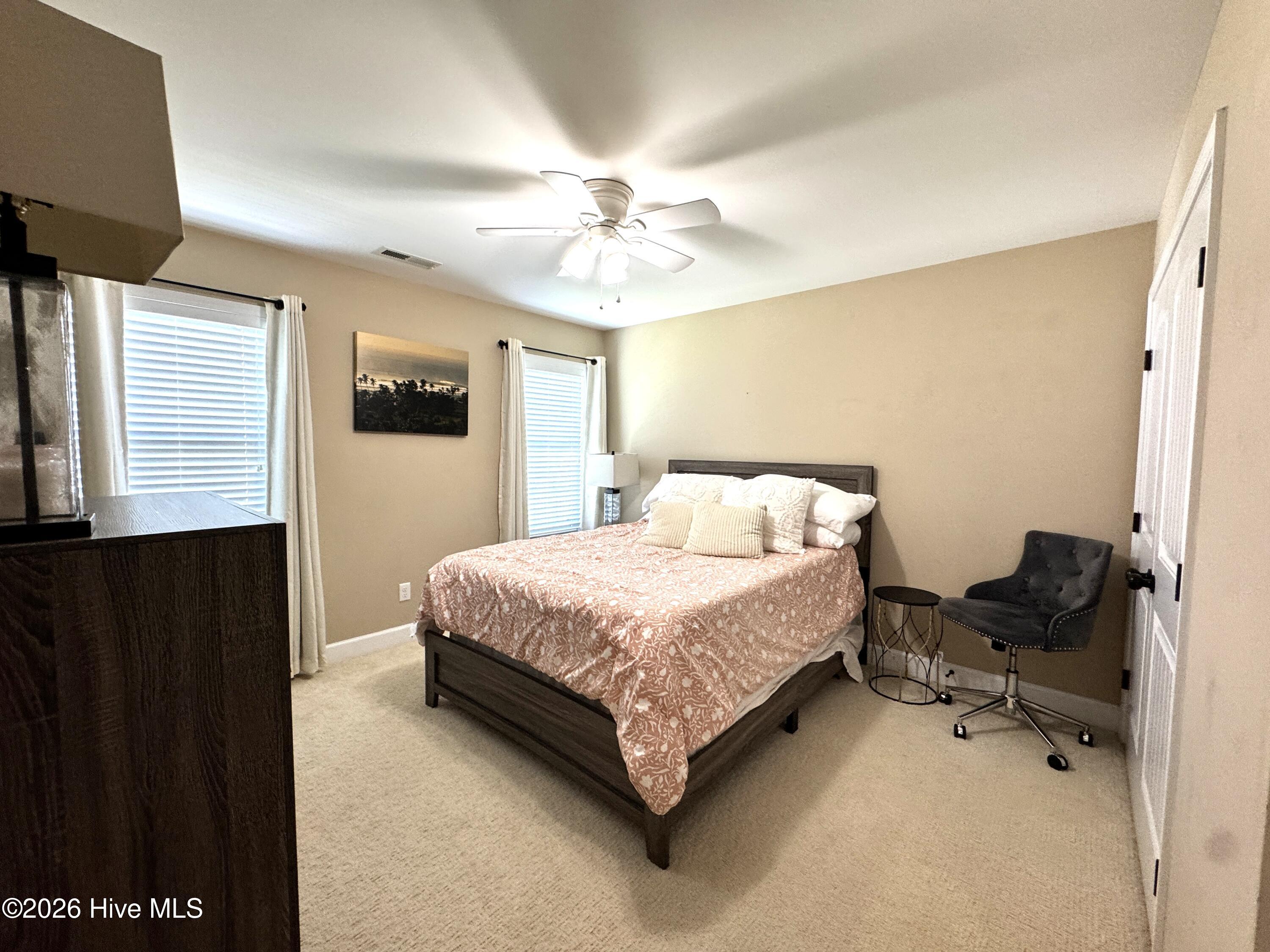 100570620 | Photo 24